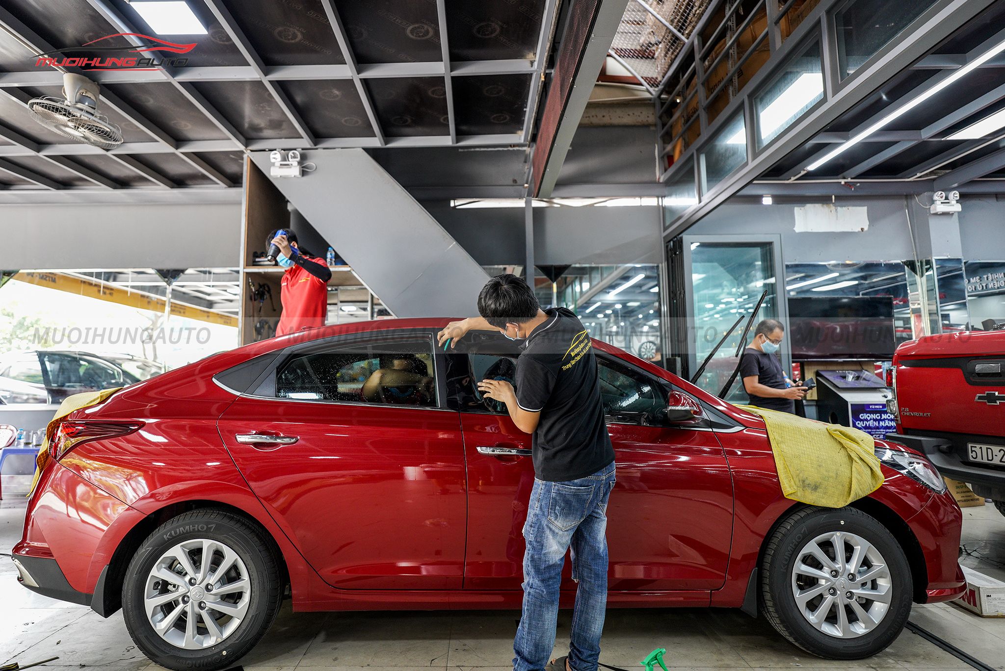 Dán phim cách nhiệt 3M ô tô Hyundai Accent