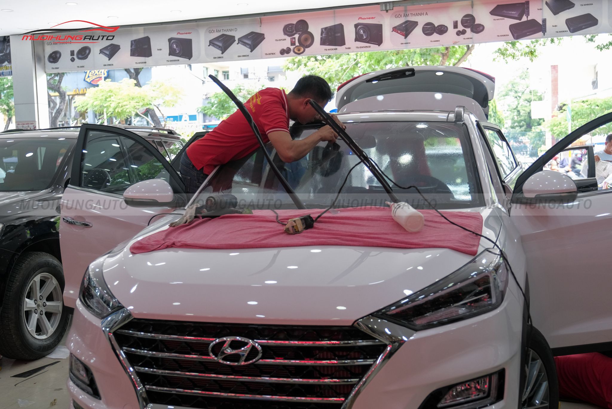 Dán phim cách nhiệt 3M ô tô Hyundai Tucson 2019