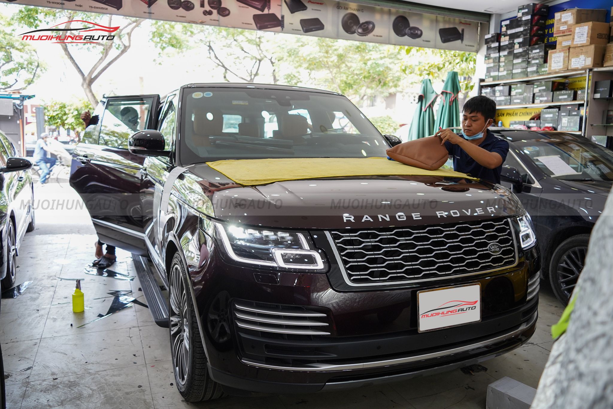 Dán phim cách nhiệt 3M ô tô Land Rover Range Rover 2020