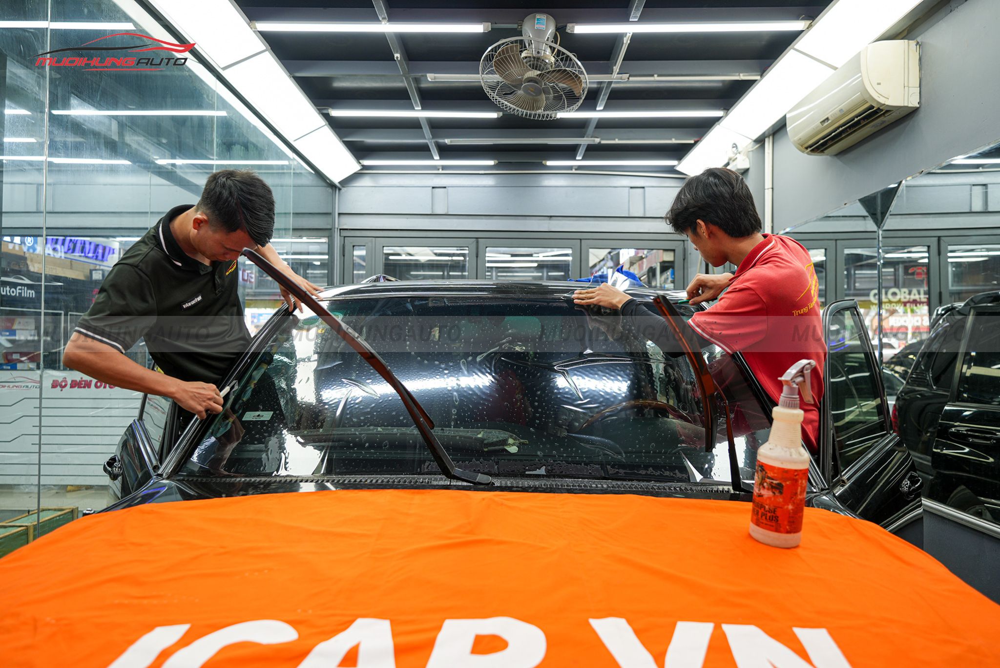 Dán phim cách nhiệt 3M ô tô Lexus LX470 2015