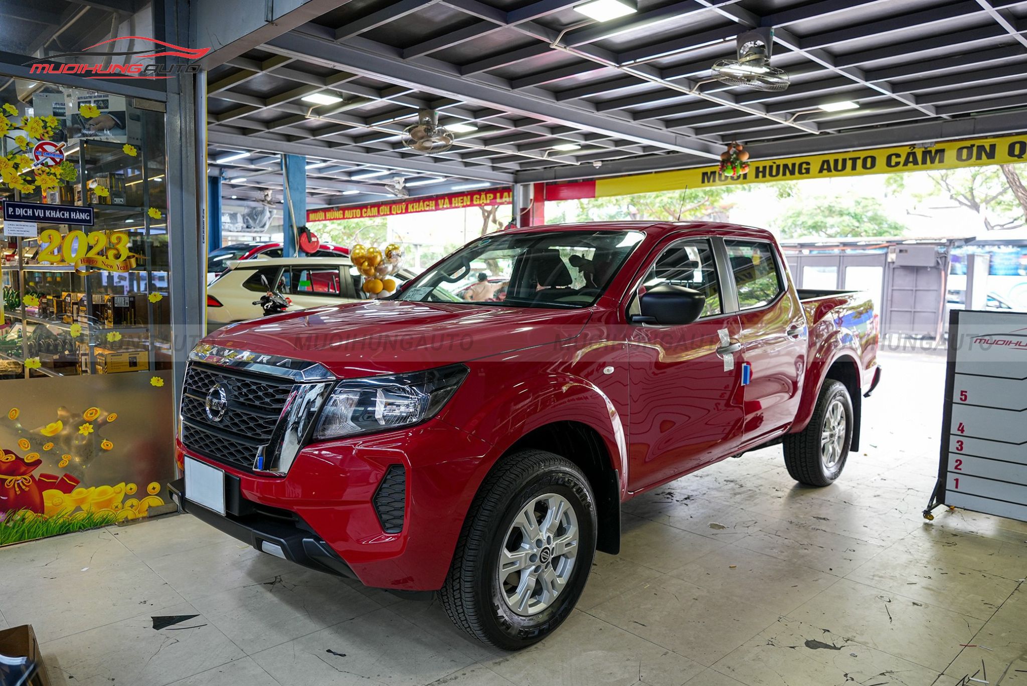 Dán phim cách nhiệt 3M ô tô Nissan Navara
