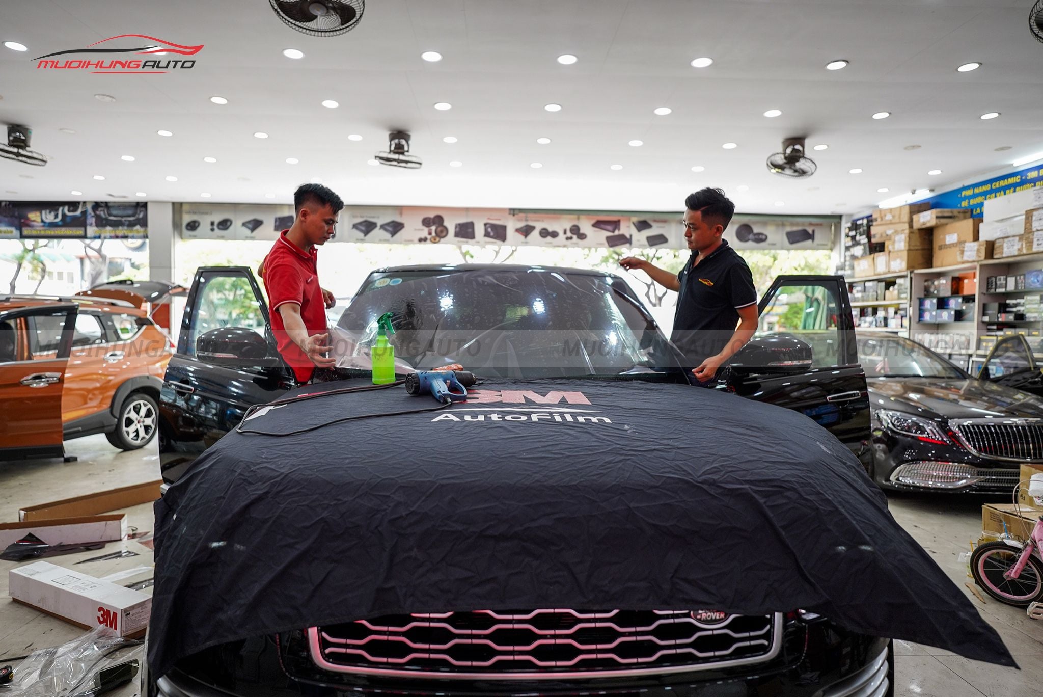 Dán phim cách nhiệt 3M ô tô Range Rover Autobiography P400