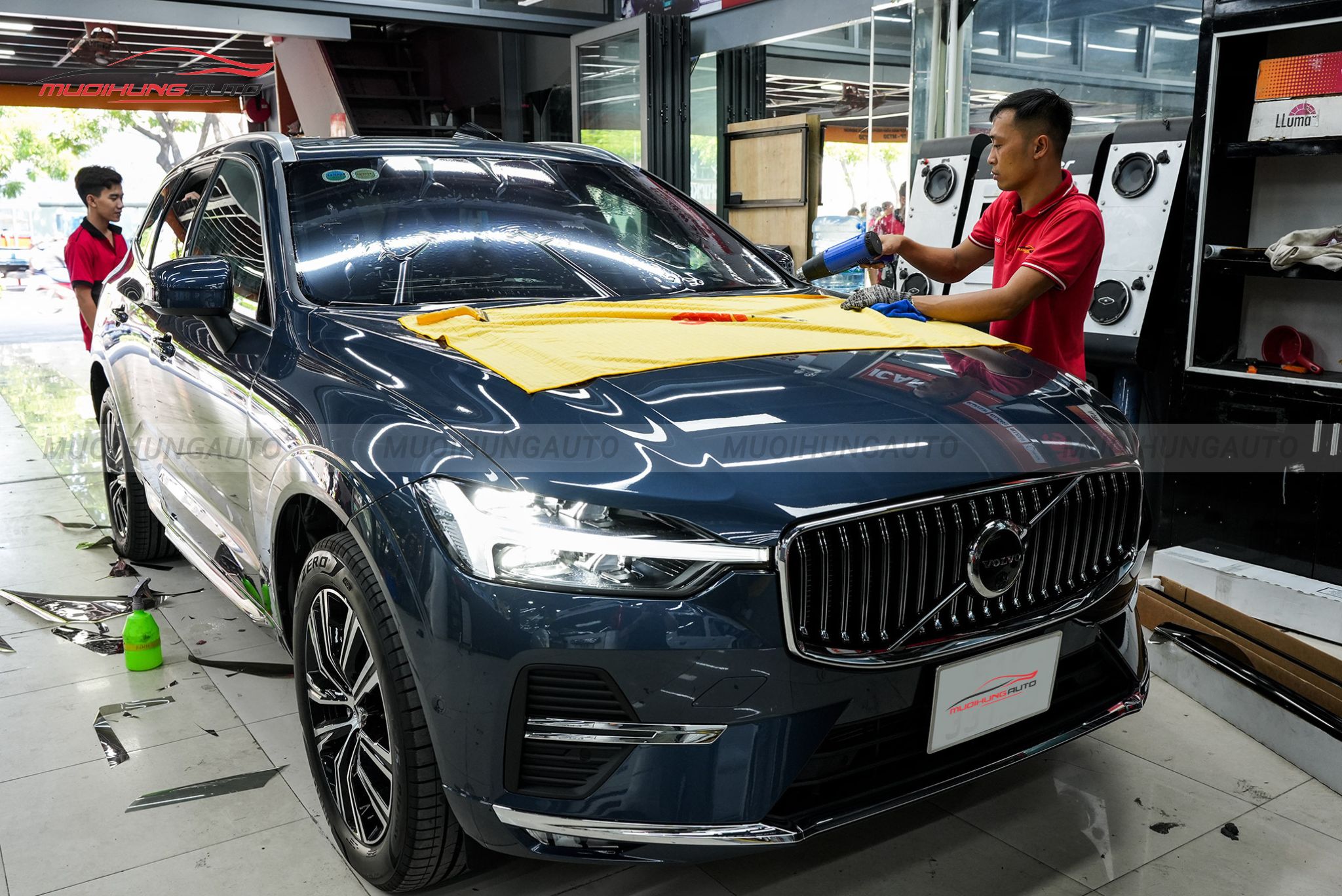 Dán phim cách nhiệt 3M ô tô Volvo B6