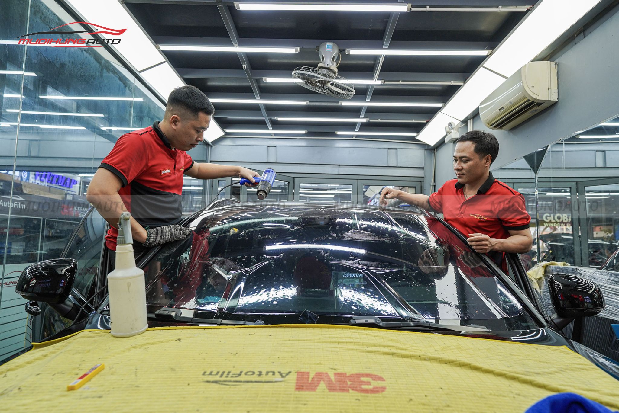 Dán phim cách nhiệt 3M ô tô Volvo XC40 2023