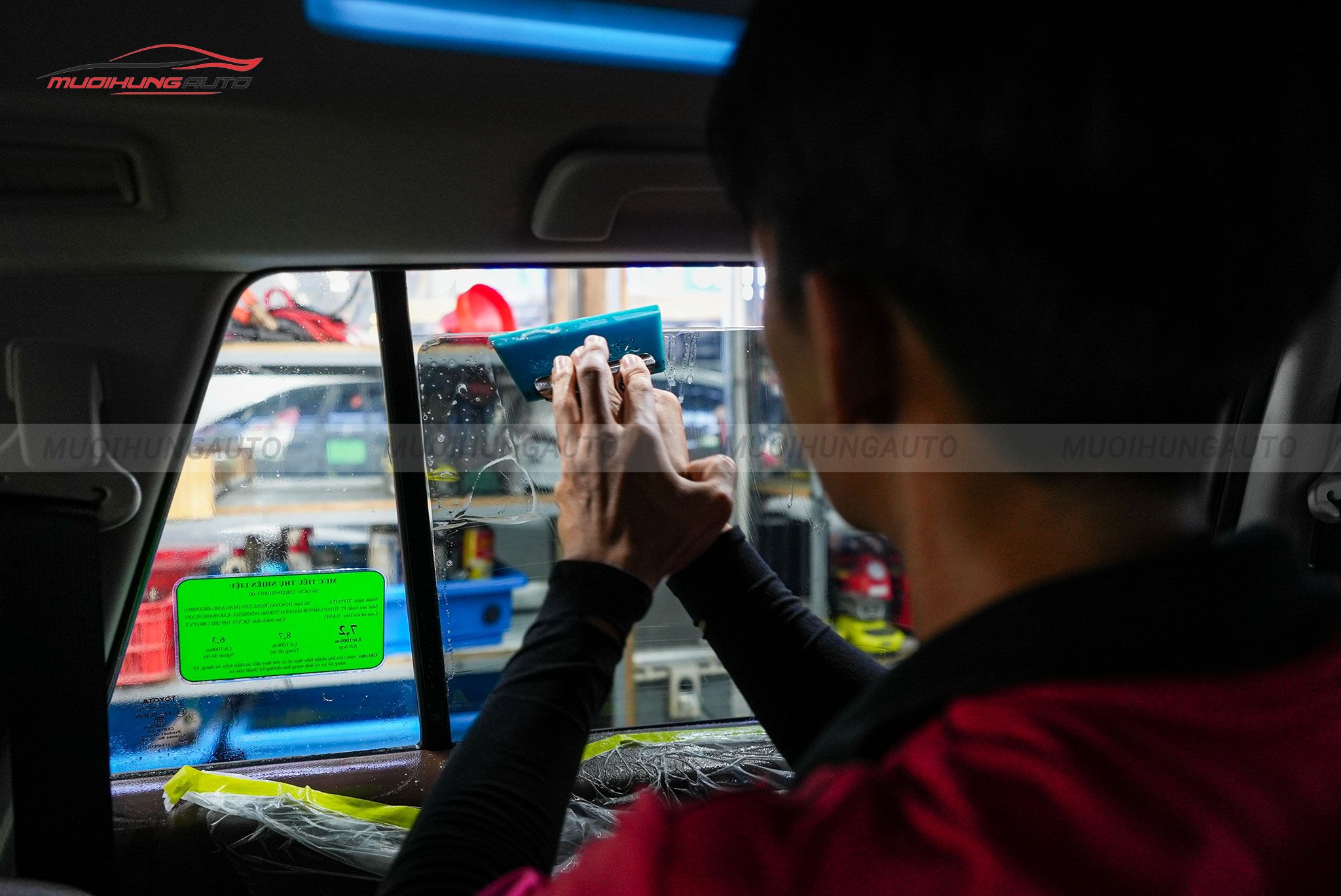 Dán phim cách nhiệt 3M Toyota Innova 2023