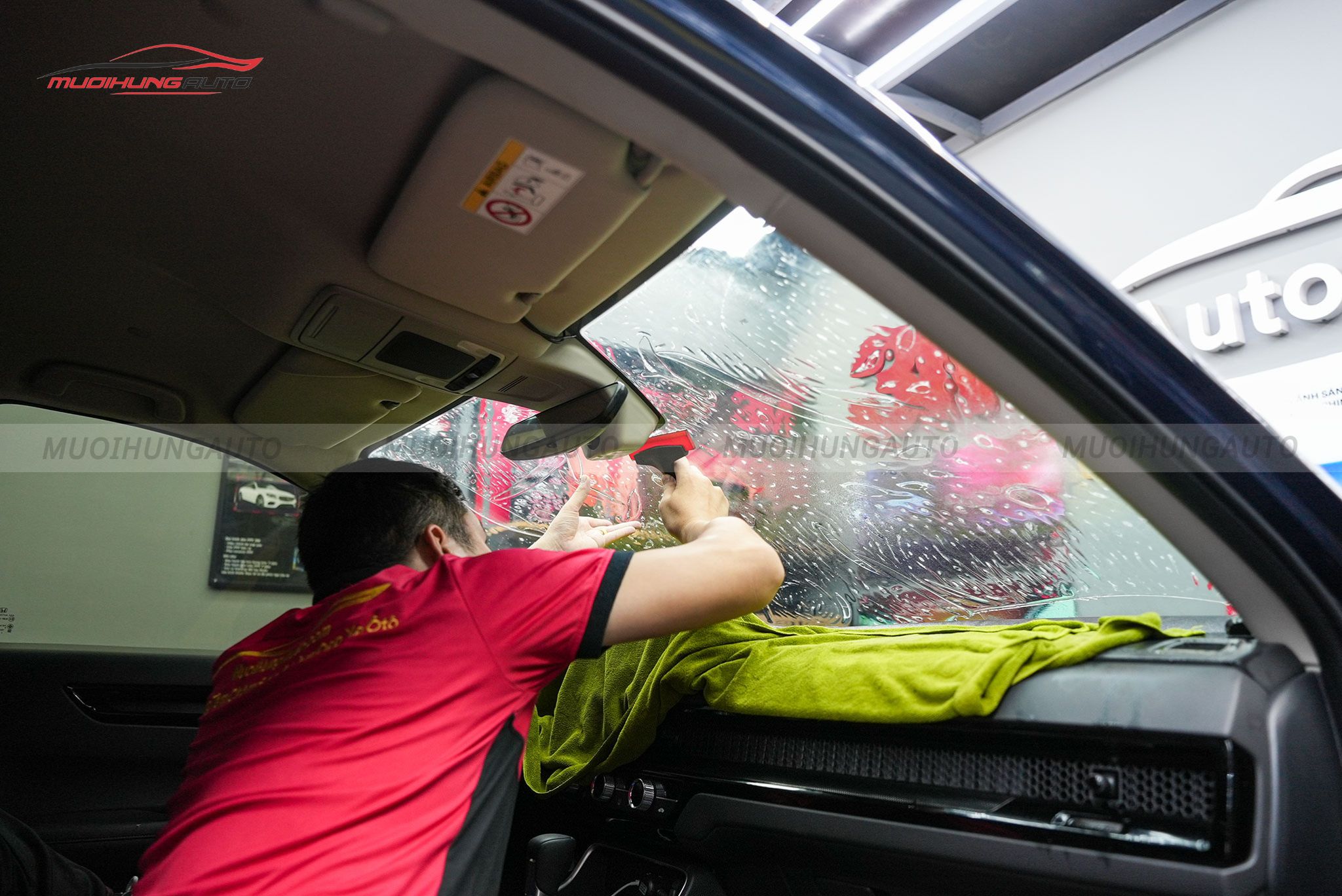 Dán phim cách nhiệt 3M xe Honda CRV 2023