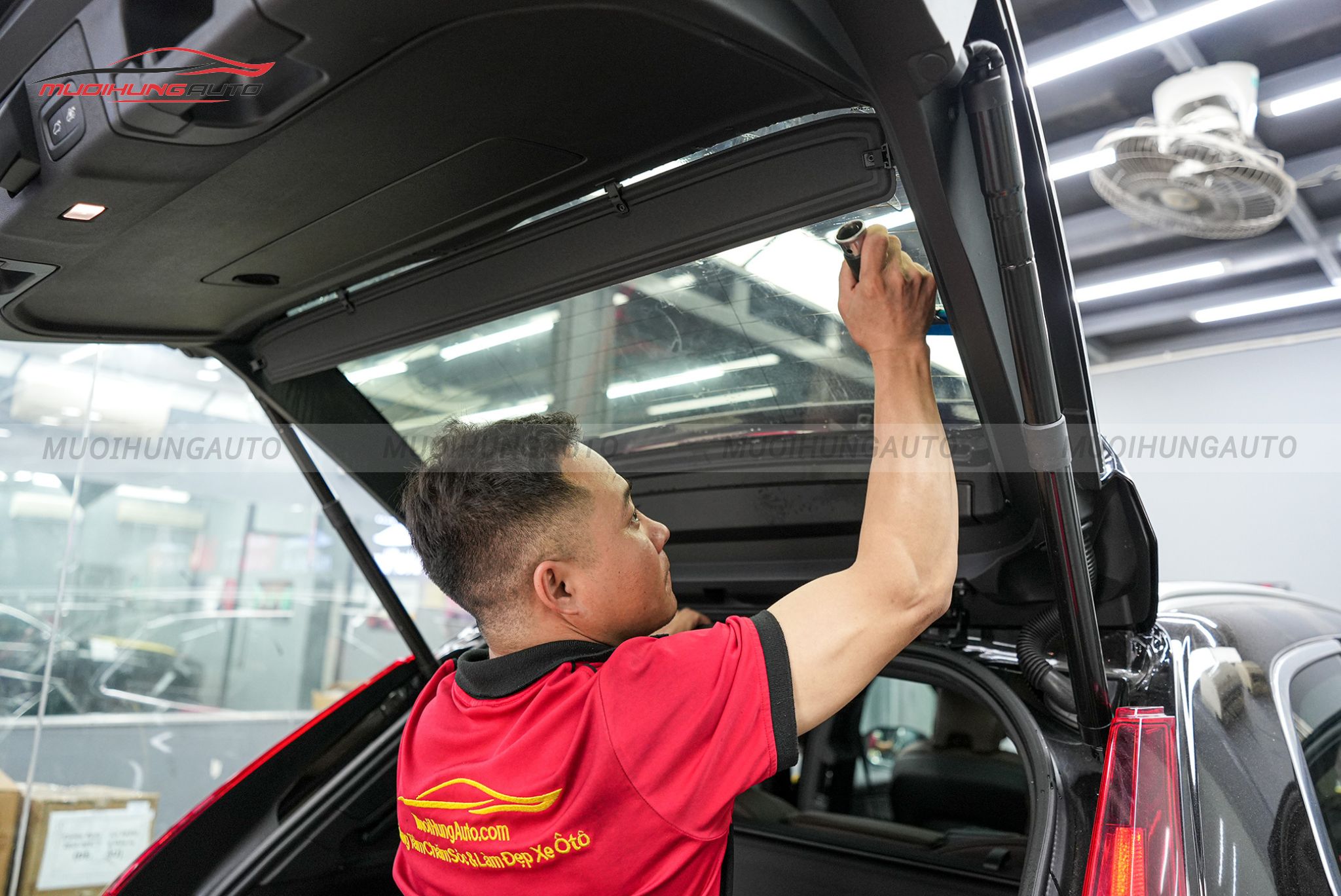 Dán phim cách nhiệt 3M xe Volvo XC60 2023