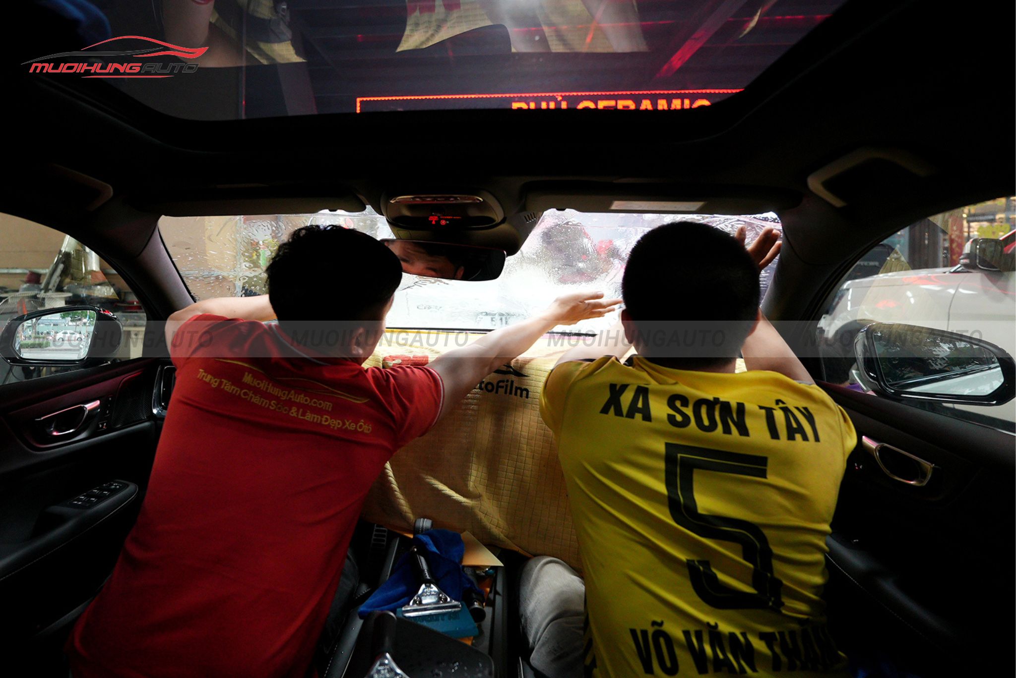 Dán phim cách nhiệt ô tô 3M cho xe Volvo XC60