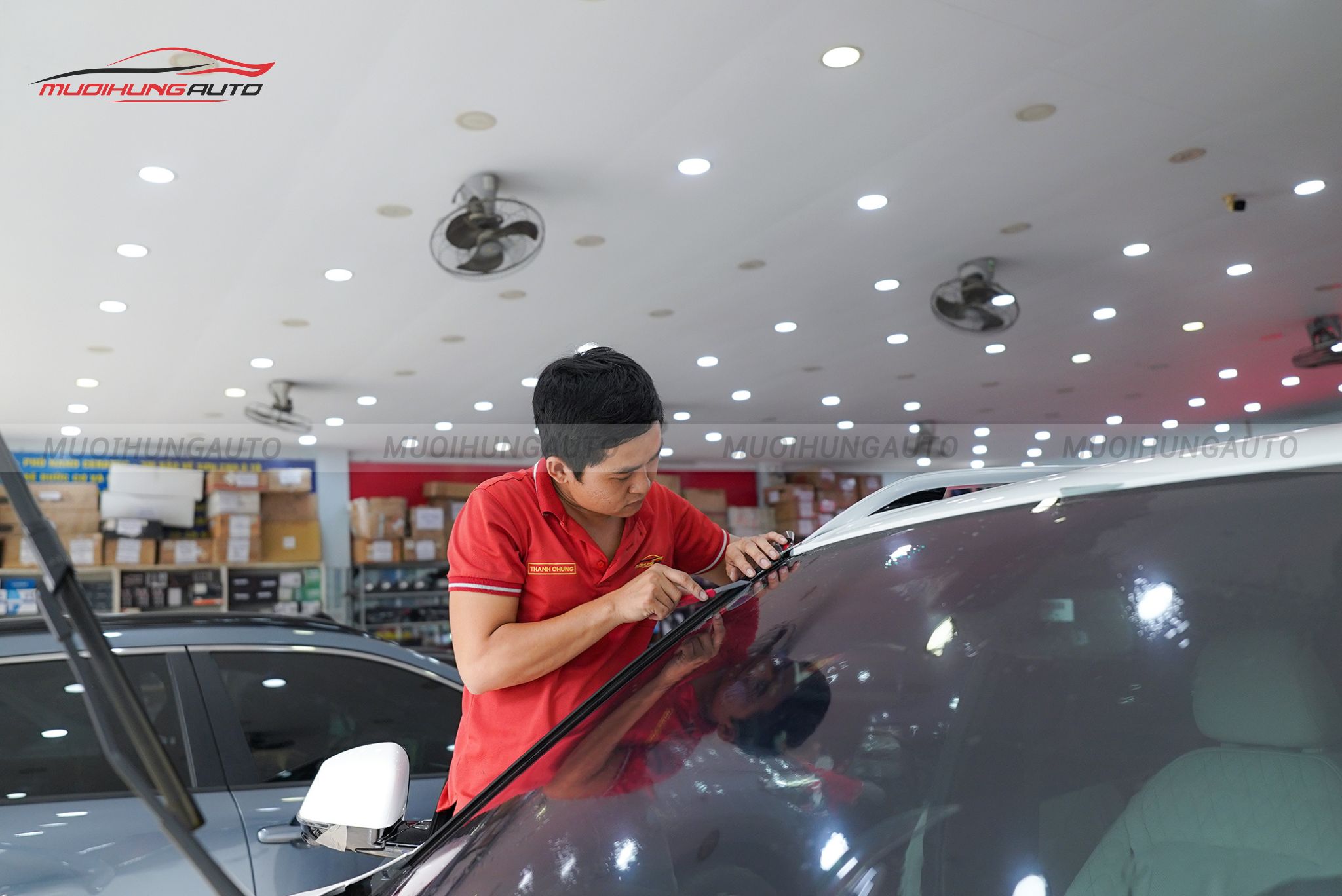 Dán phim cách nhiệt ô tô 3M Vinfast President V8