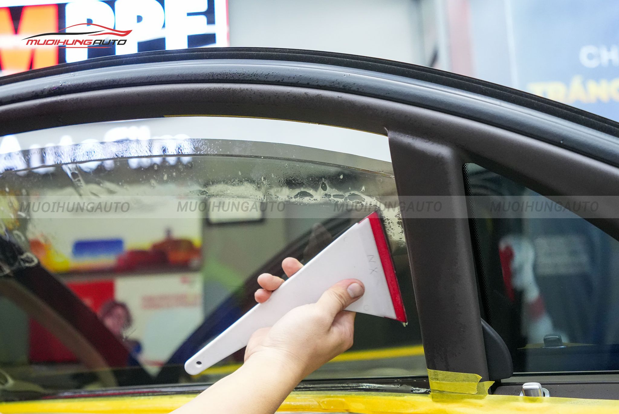 Dán phim cách nhiệt Rayno cho Vinfast Minio Green