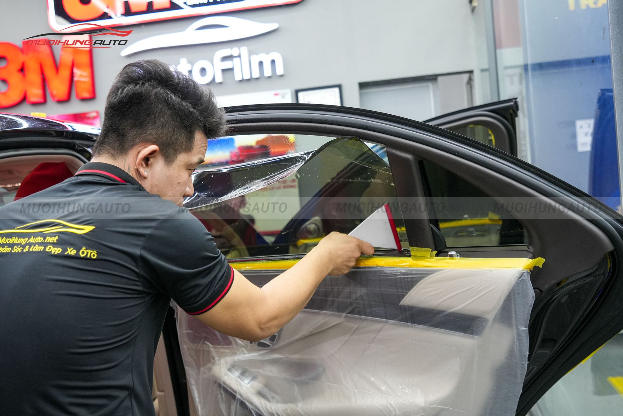 Dán phim cách nhiệt Rayno cho xe Vinfast Minio Green