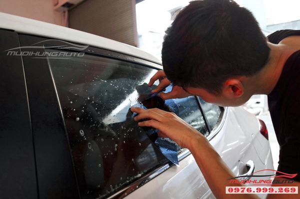 Dán phim chống nóng Llumar  Hyundai Elantra Chính hãng  11