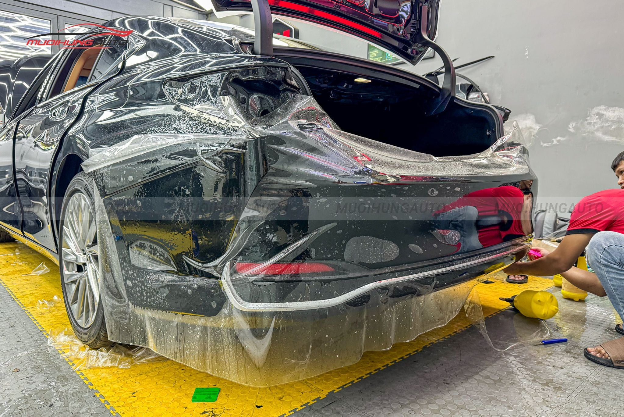 Dán phim PPF 3M cho xe Lexus ES300H 2024