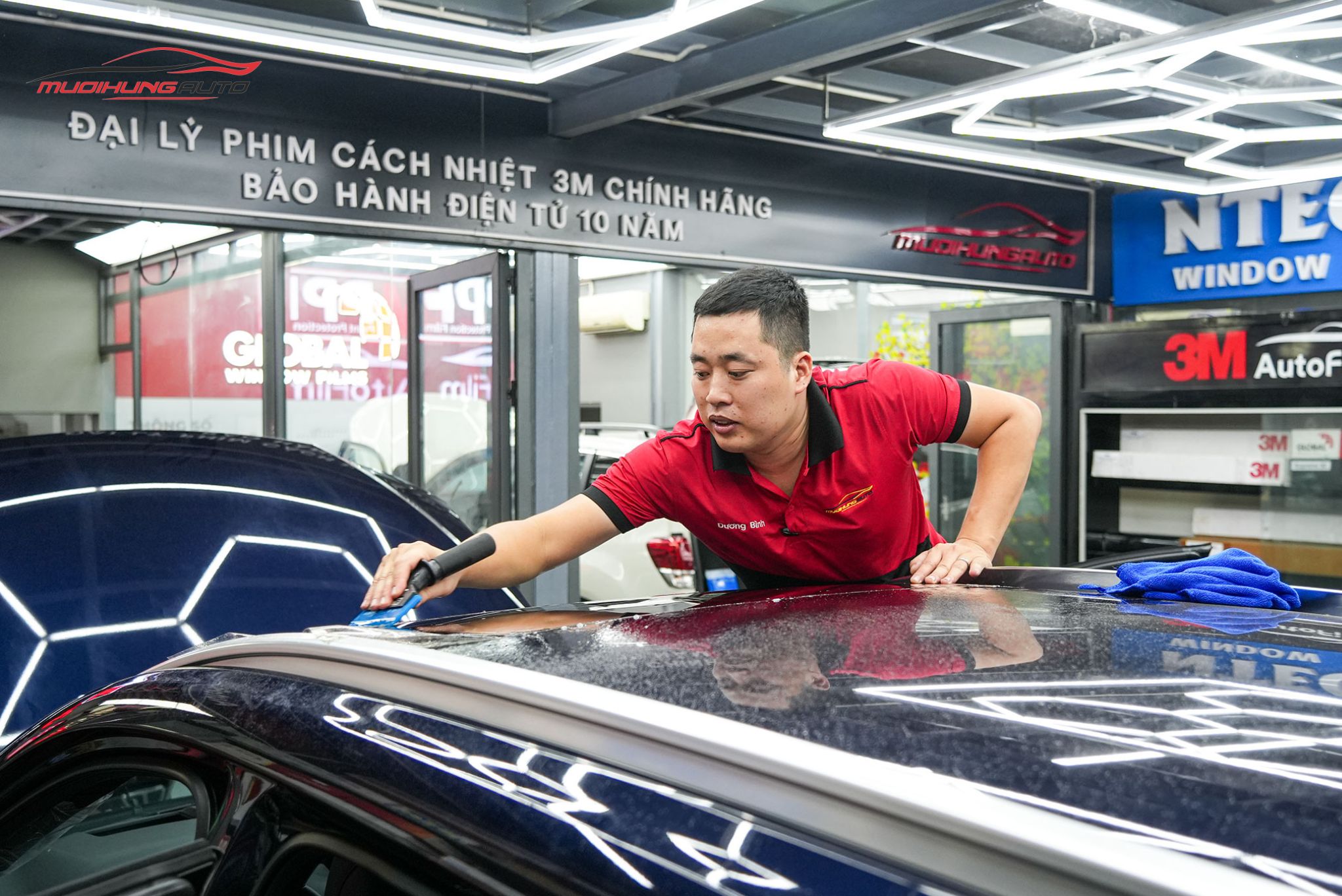 Dán phim PPF TPU SUNROOF cách nhiệt cửa sổ trời cho xe Mazda CX8 2024