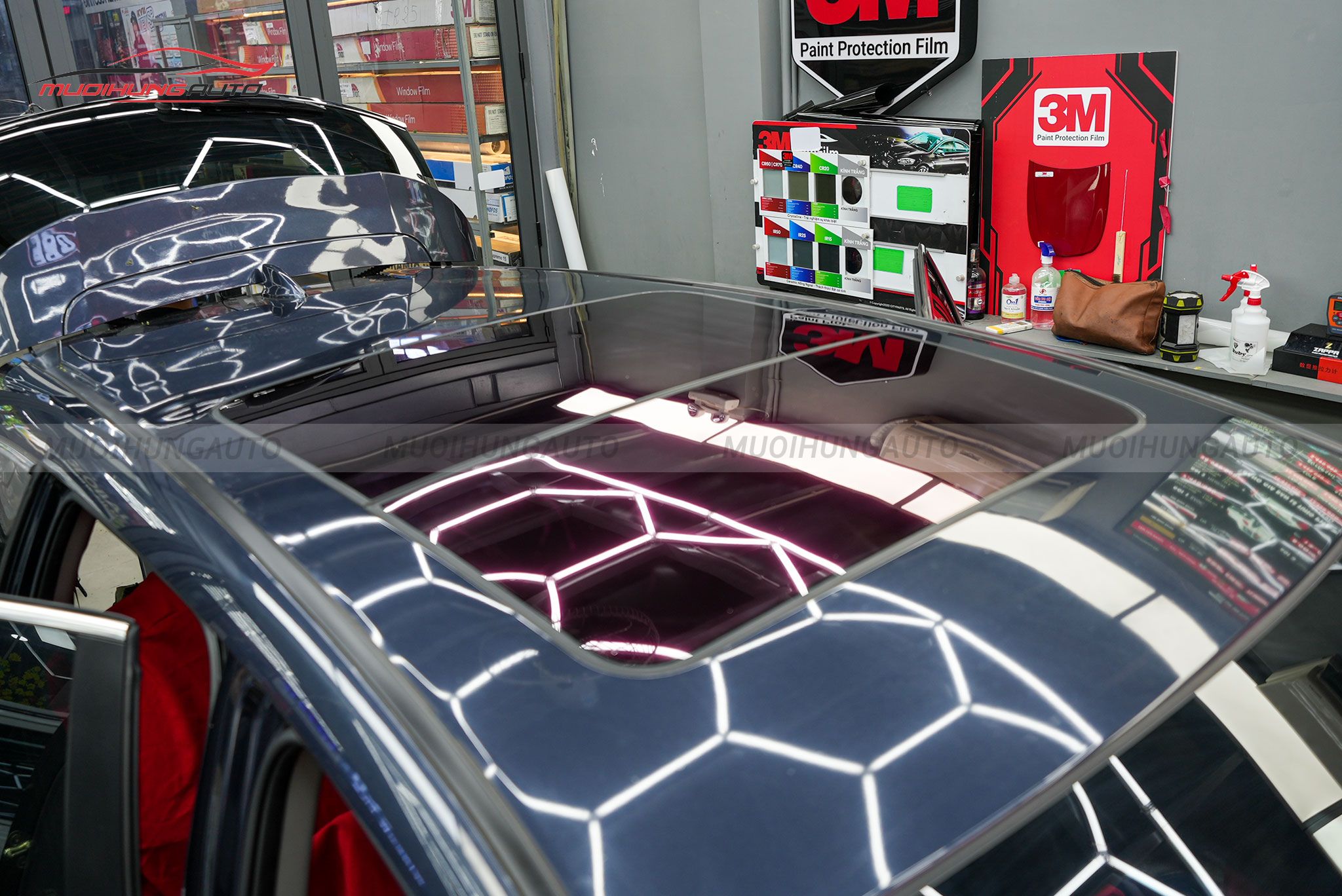 Dán phim PPF TPU SUNROOF cách nhiệt cửa sổ trời xe Honda CRV 2023