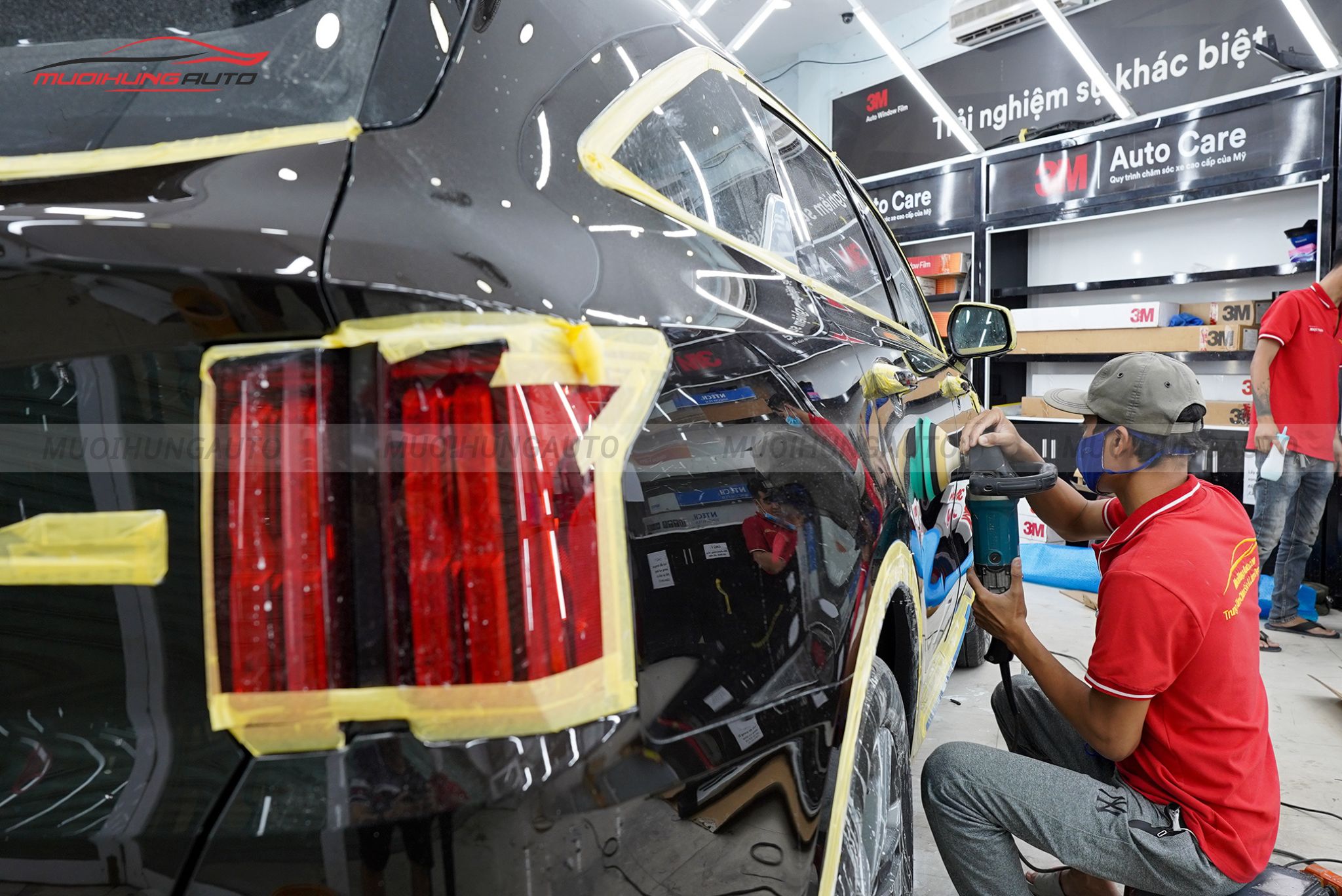 Đánh bóng ô tô Kia Sorento