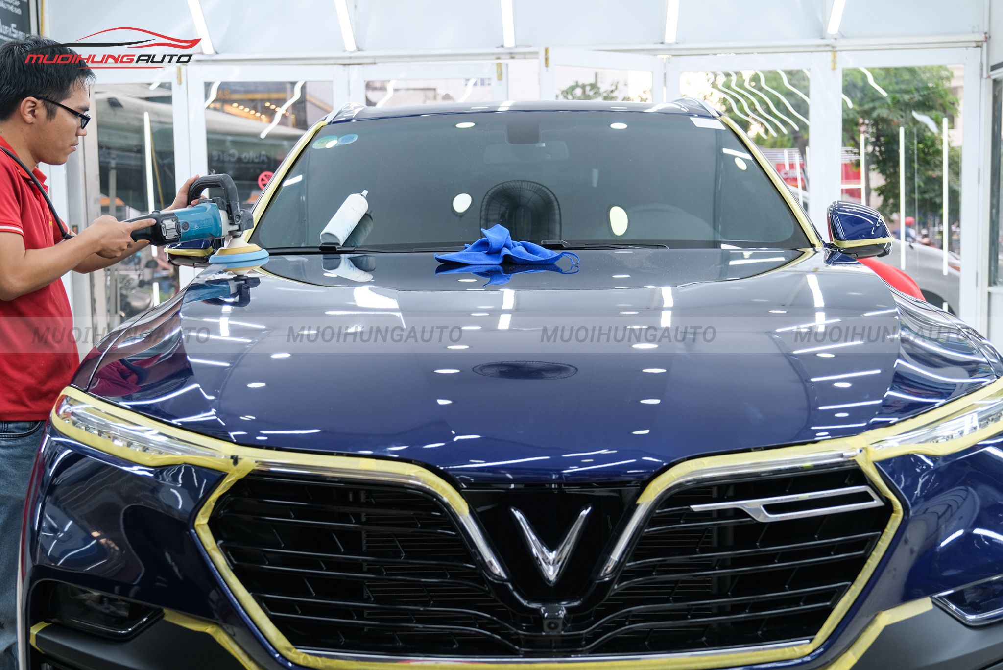 Đánh bóng ô tô Vinfast LUX SA2.0