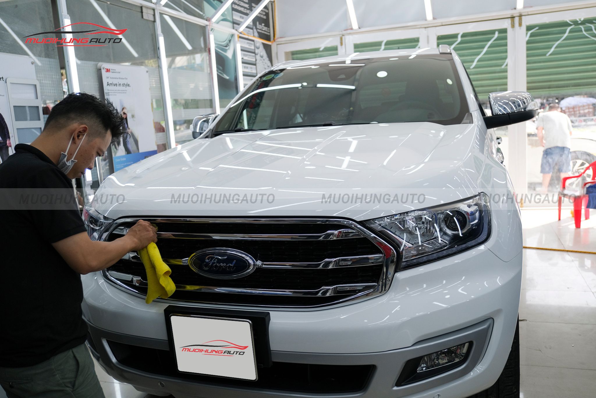 Đánh bóng sơn xe hơi Ford Everest 2019