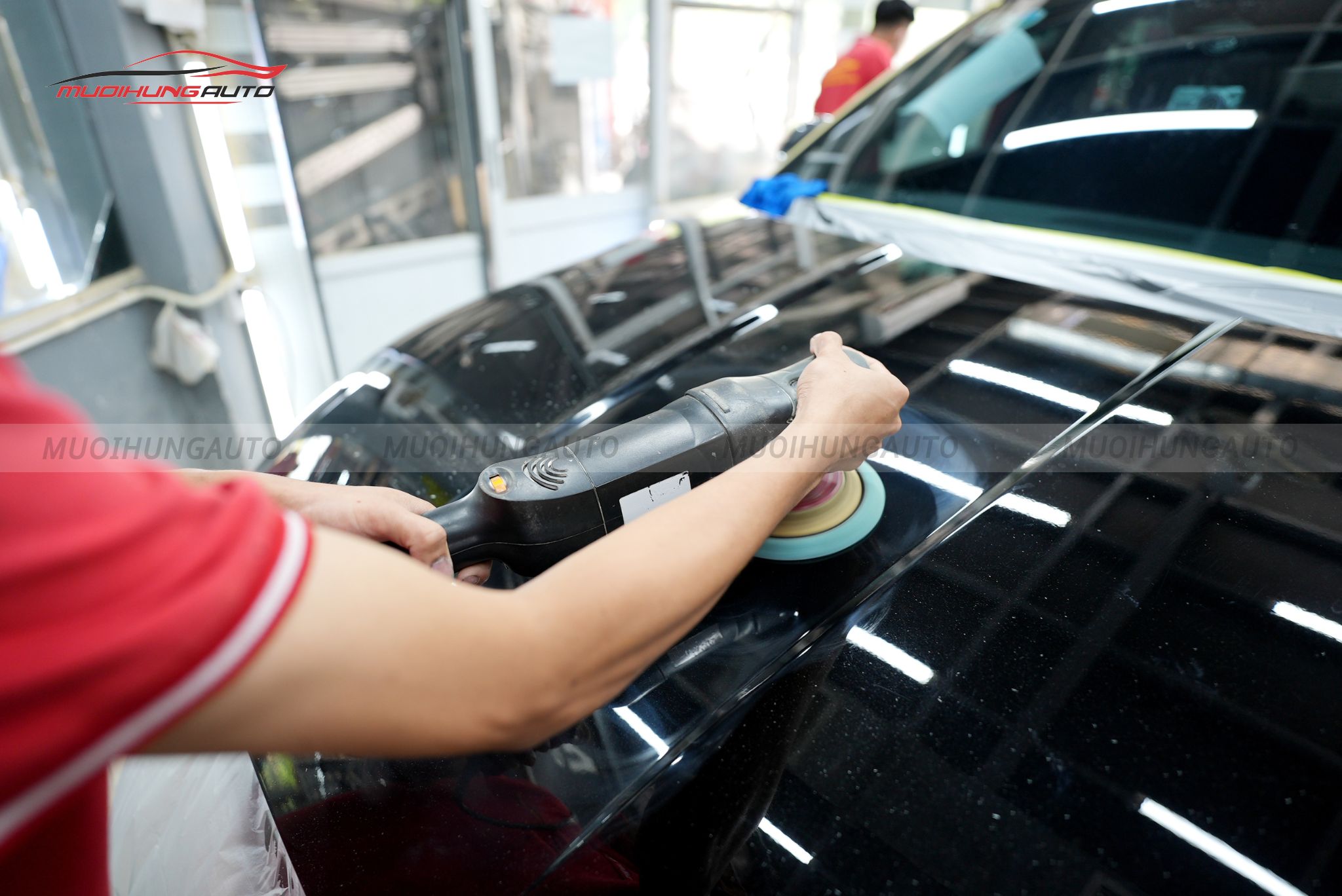 Đánh bóng sơn xe hơi Hyundai Tucson