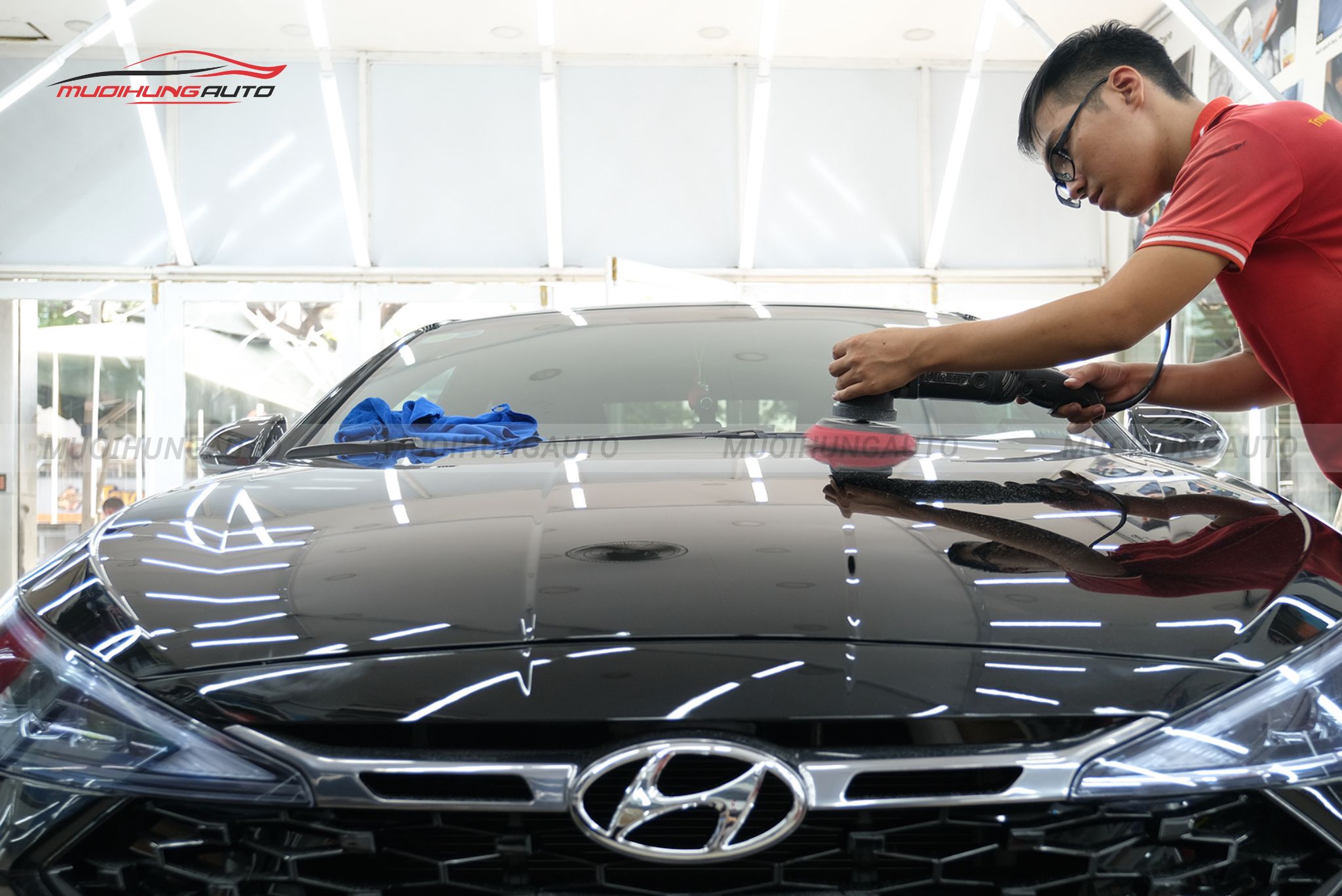 Đánh bóng sơn xe ô tô Hyundai Elantra 2019