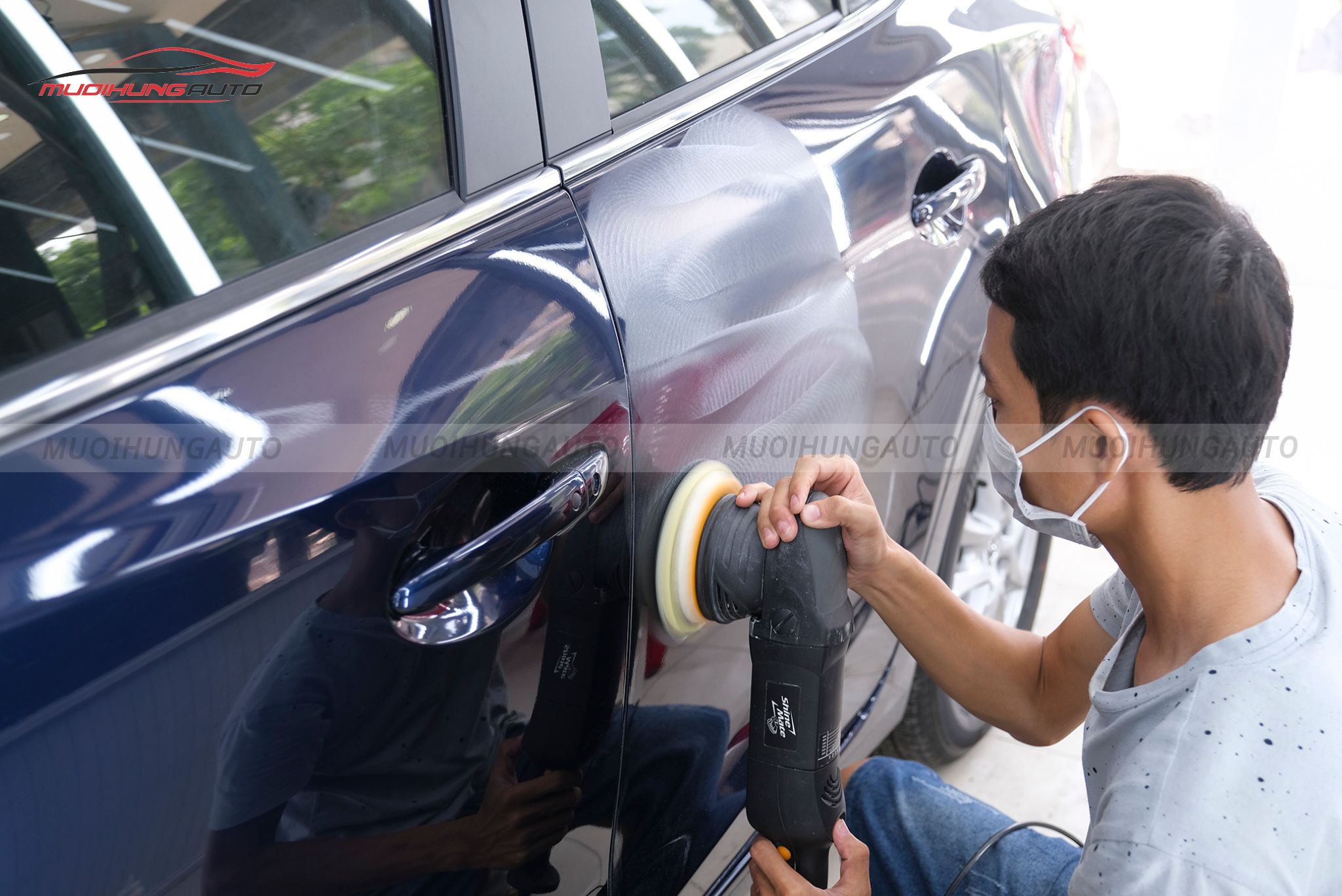 Đánh bóng xe ô tô Mazda 3