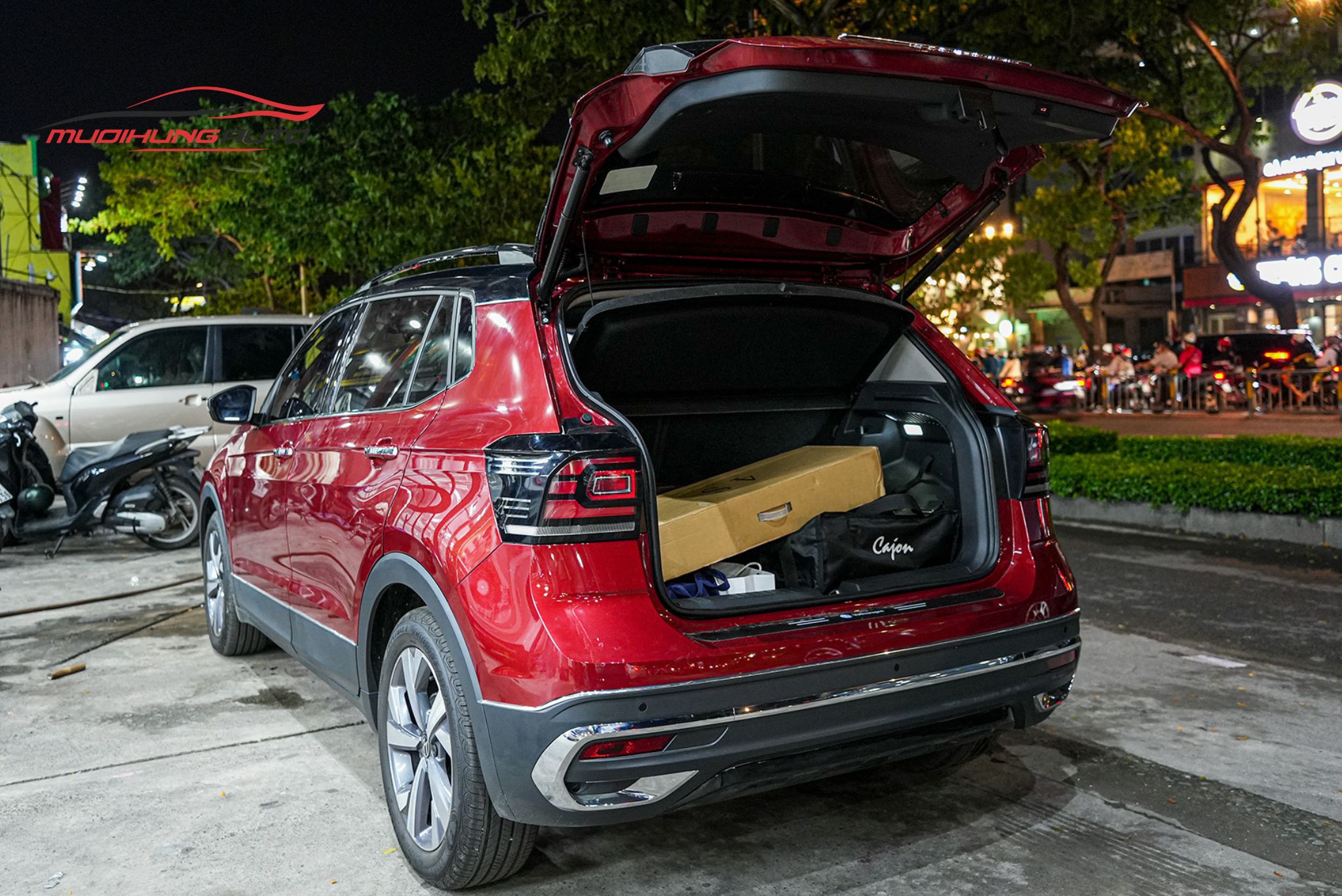 Độ cốp điện xe hơi Volkswagen T-Cross