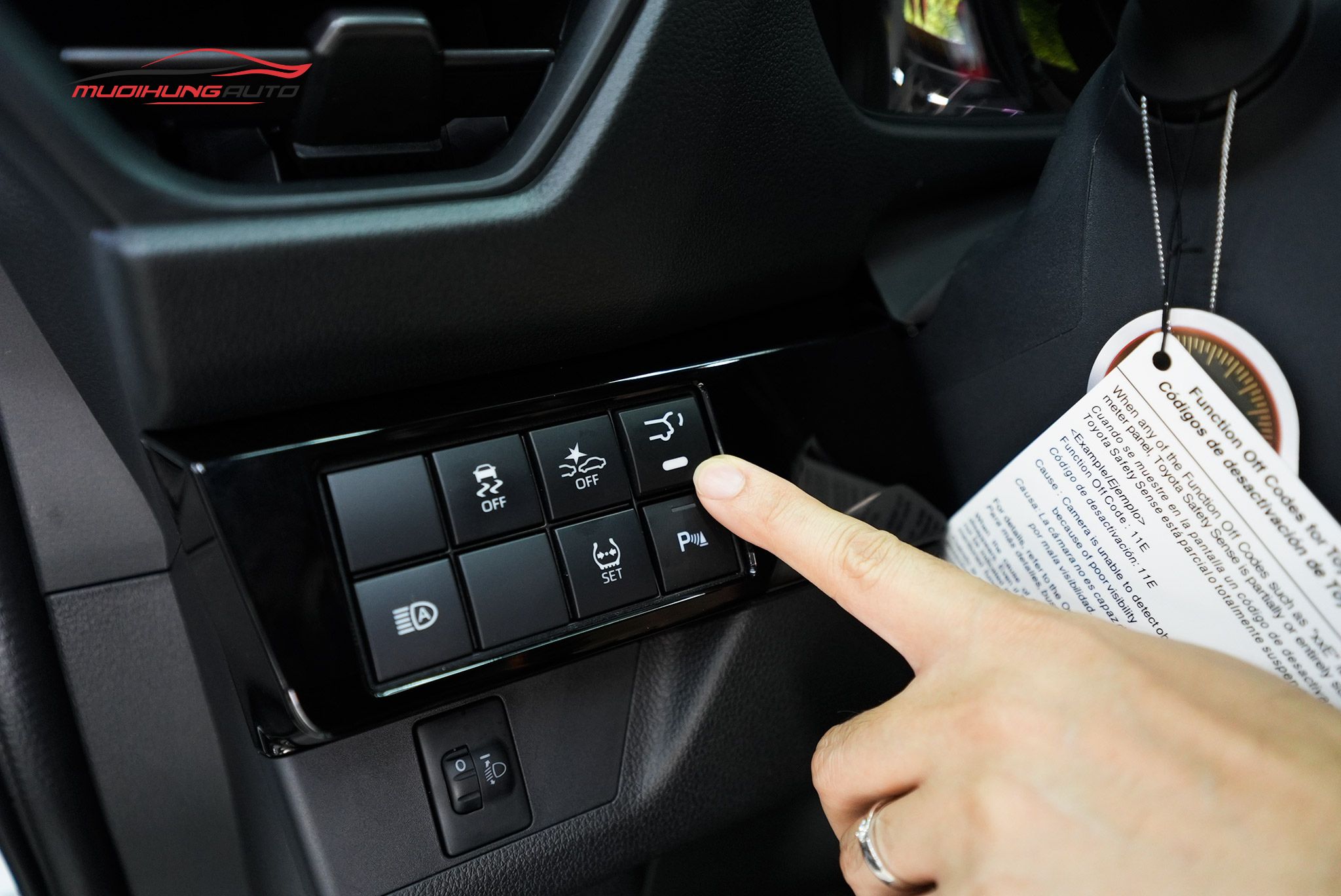 Độ cốp điện xe hơi Yaris Cross 2024