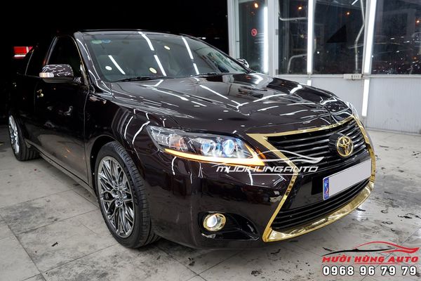 Hô Biến Toyota Camry 10 Năm Tuổi Lên Diện Mạo Mới Tại TPHCM