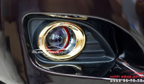 Hô Biến Toyota Camry 10 Năm Tuổi Lên Diện Mạo Mới Tại TPHCM