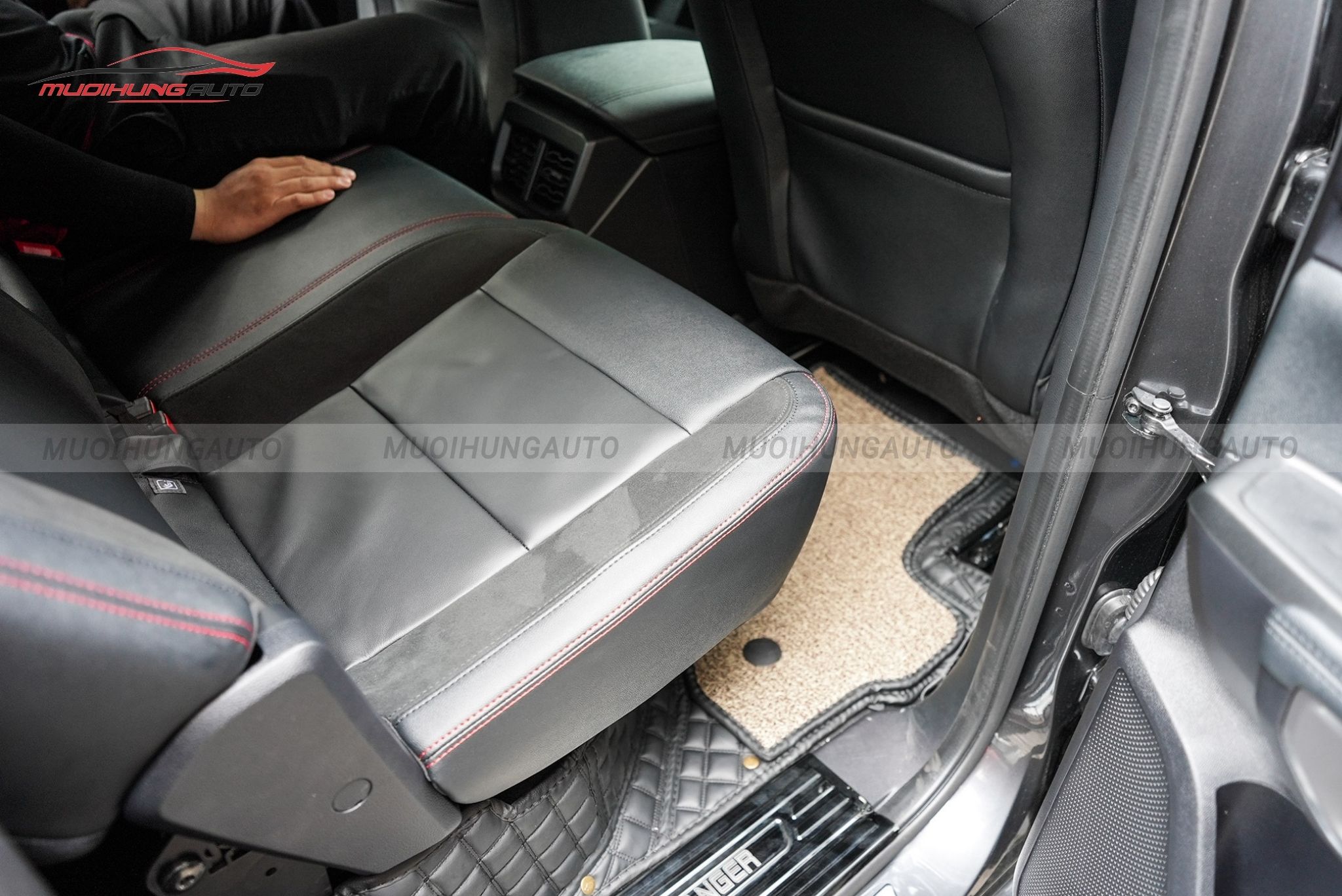 Độ ghế chỉnh điện cho Ford Ranger 2024