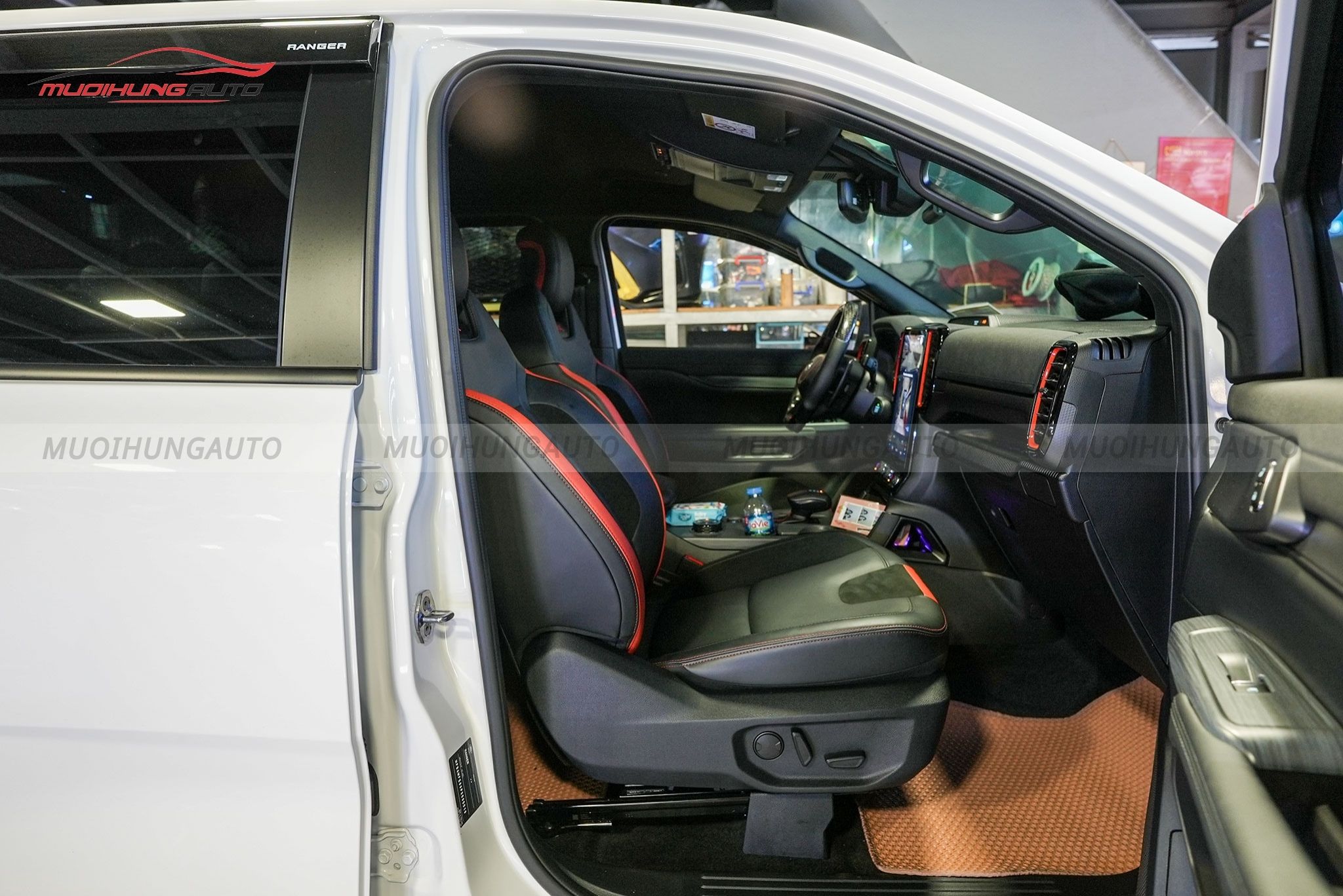 Độ ghế chỉnh điện cho ô tô Ford Ranger 2023