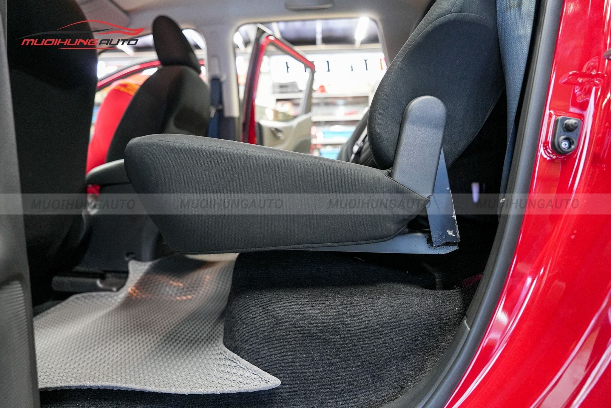 Độ ghế điện ô tô Nissan Navara 2022