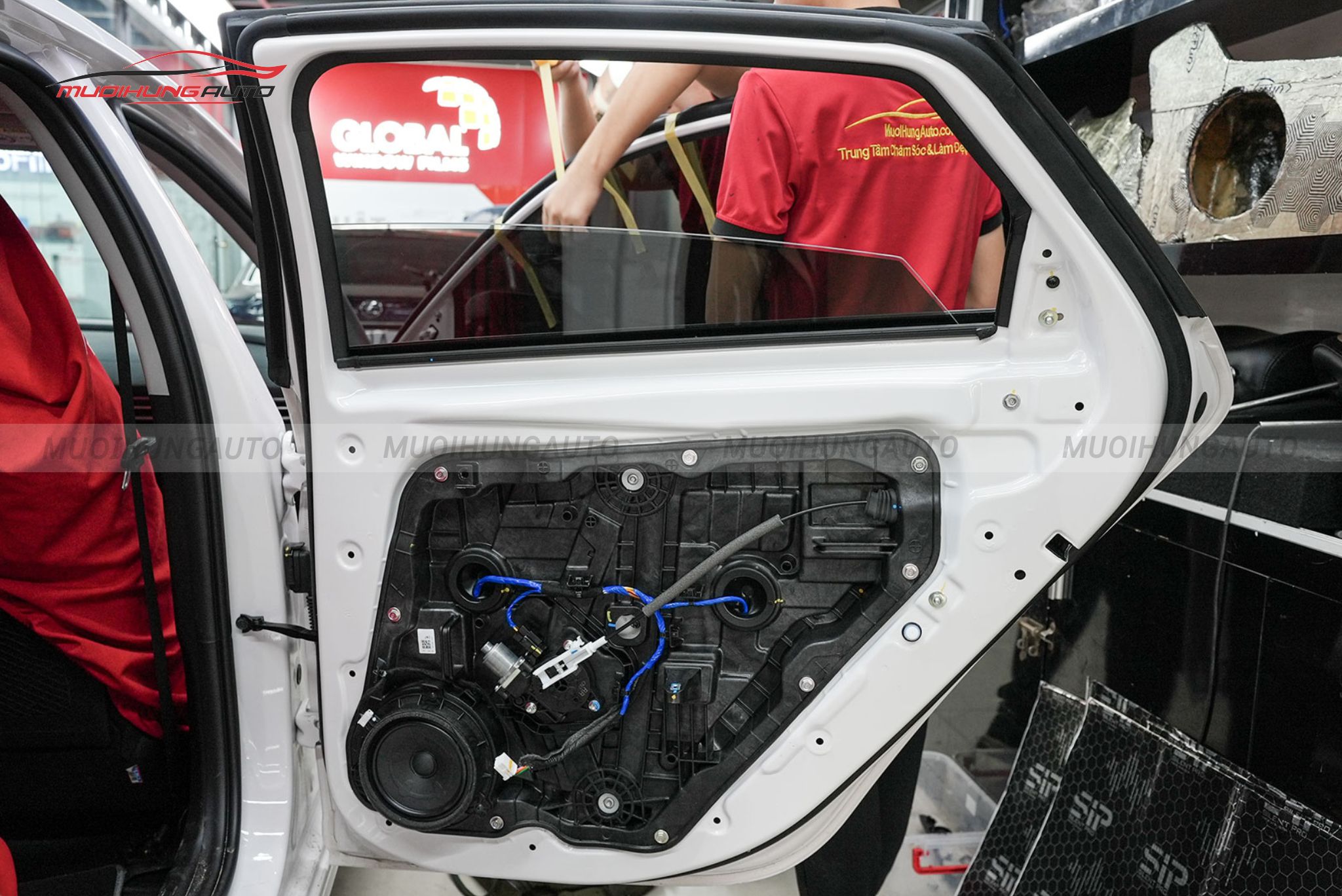 Độ loa cánh cửa Hyundai Elantra 2023