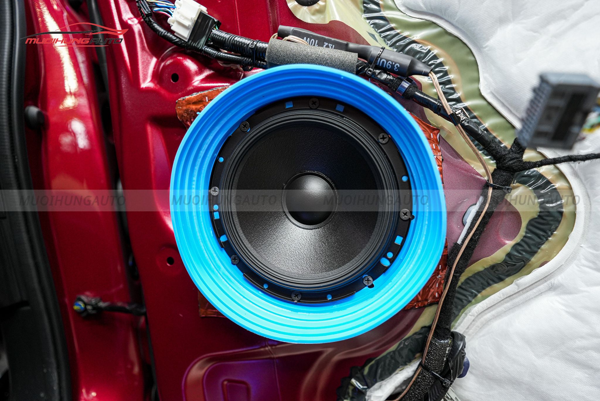 Độ loa cánh cửa ô tô Honda CRV 2022