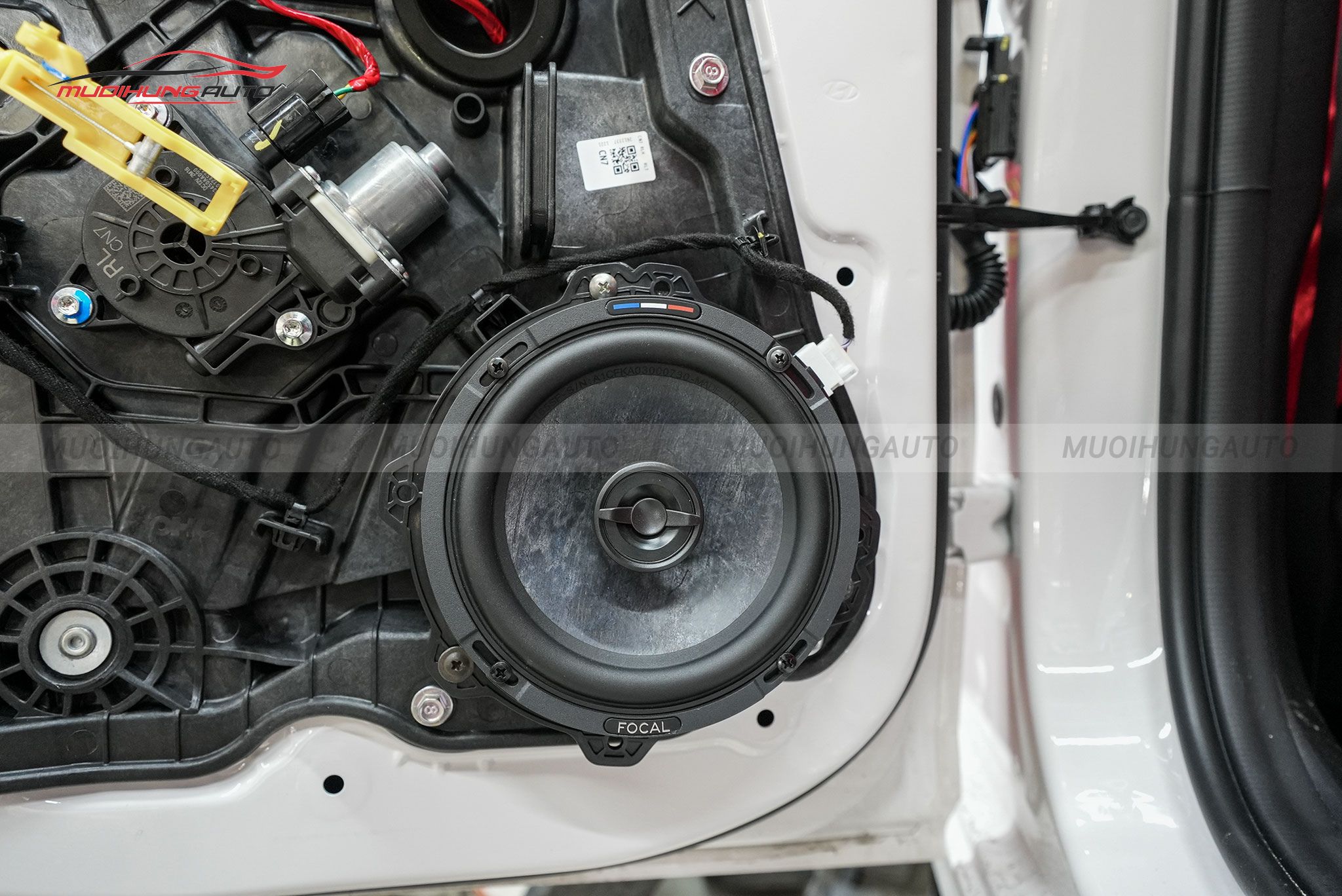 Độ loa cánh cửa ô tô Hyundai Elantra 2023