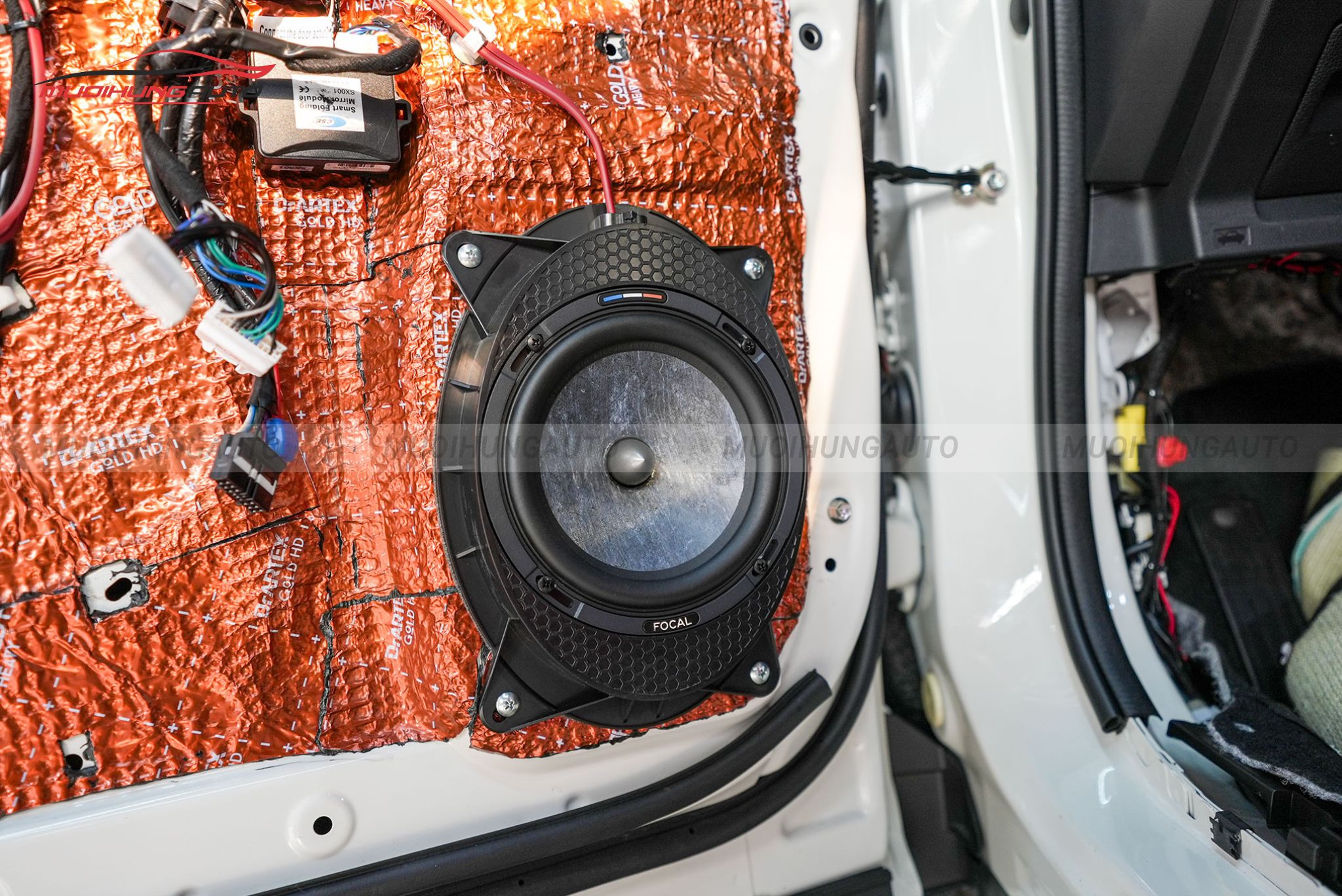 Độ loa cánh cửa Subaru Forester 2023