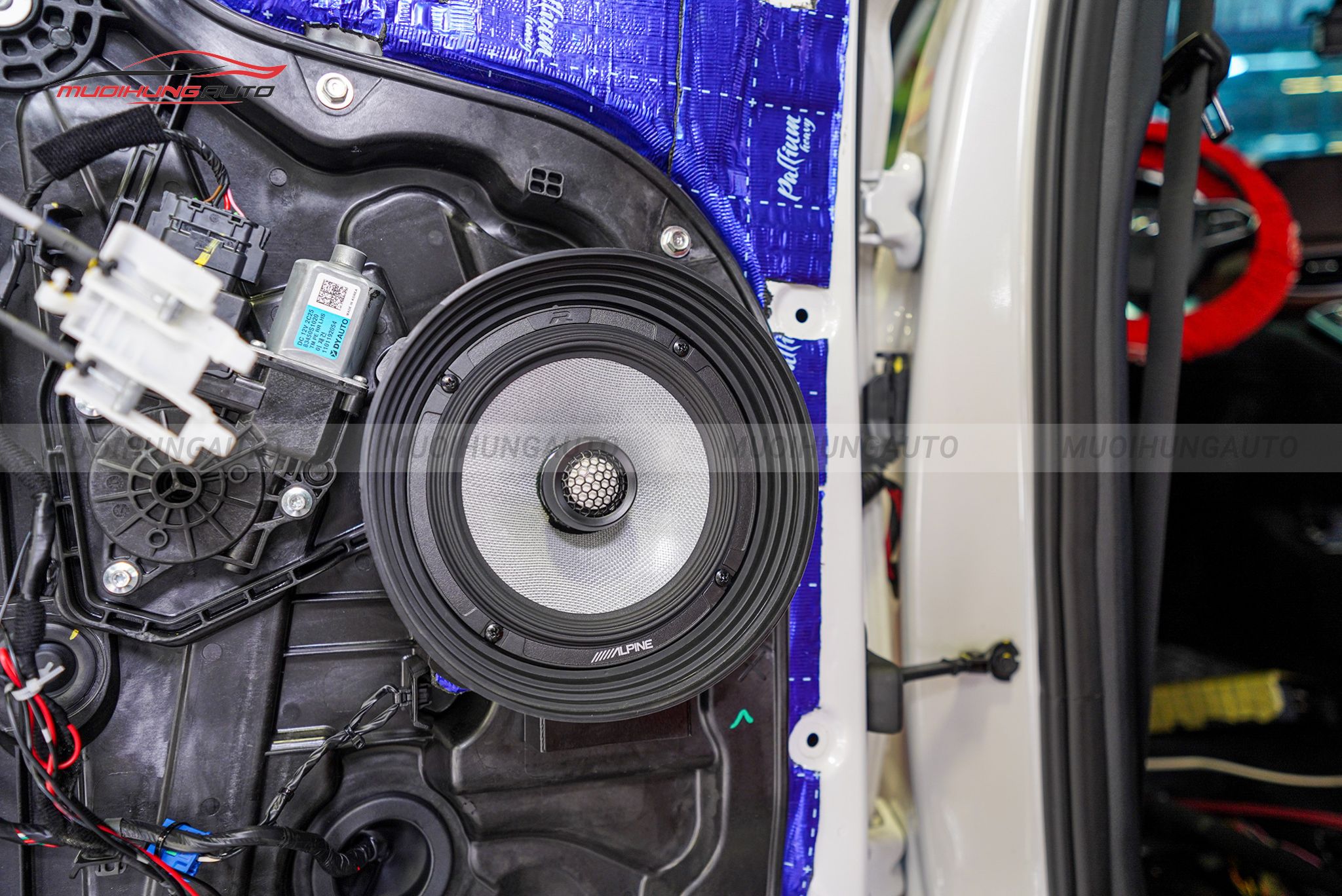 Độ loa cánh Hyundai Santafe 2022