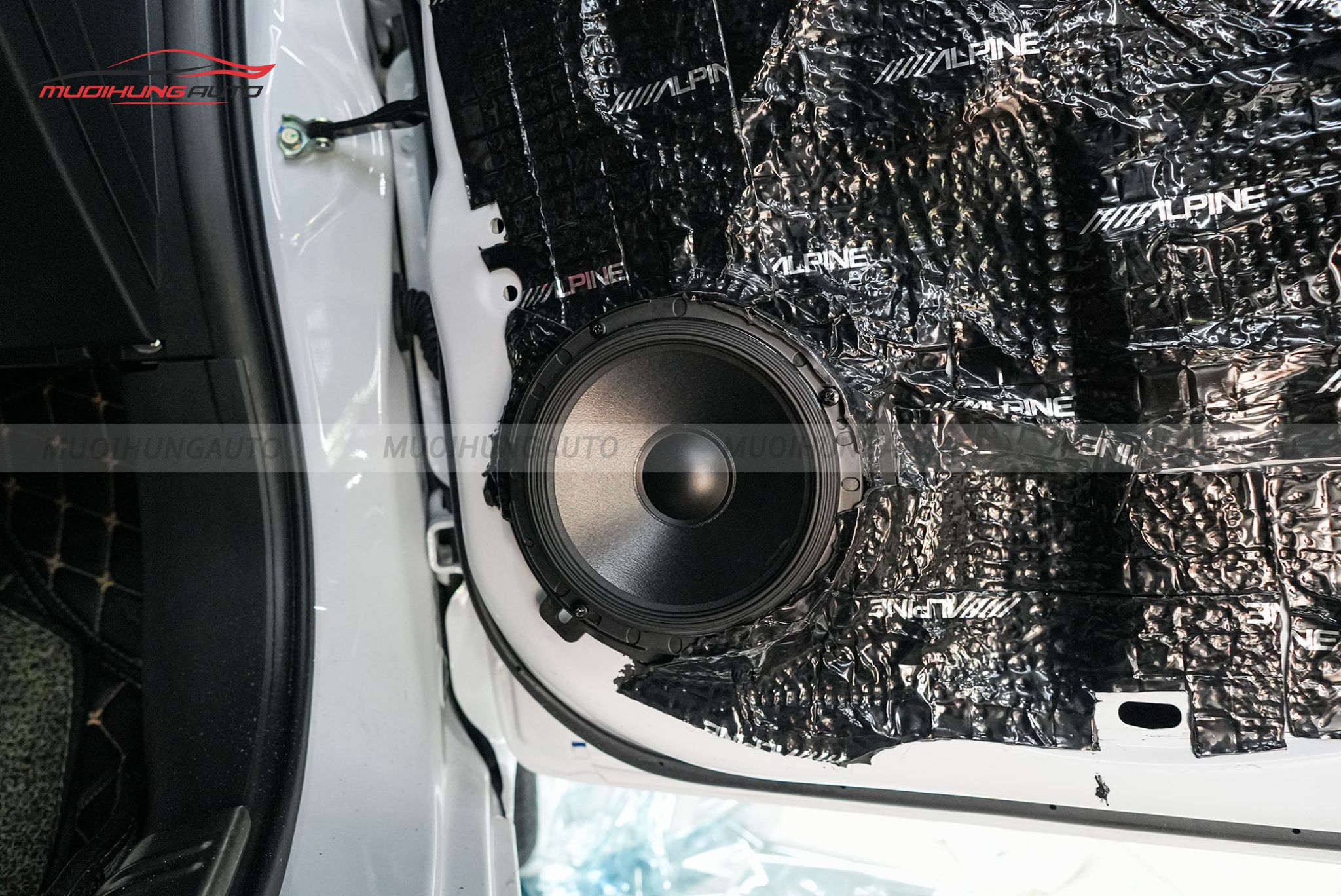 Độ loa cánh Mitsubishi Attrage 2023