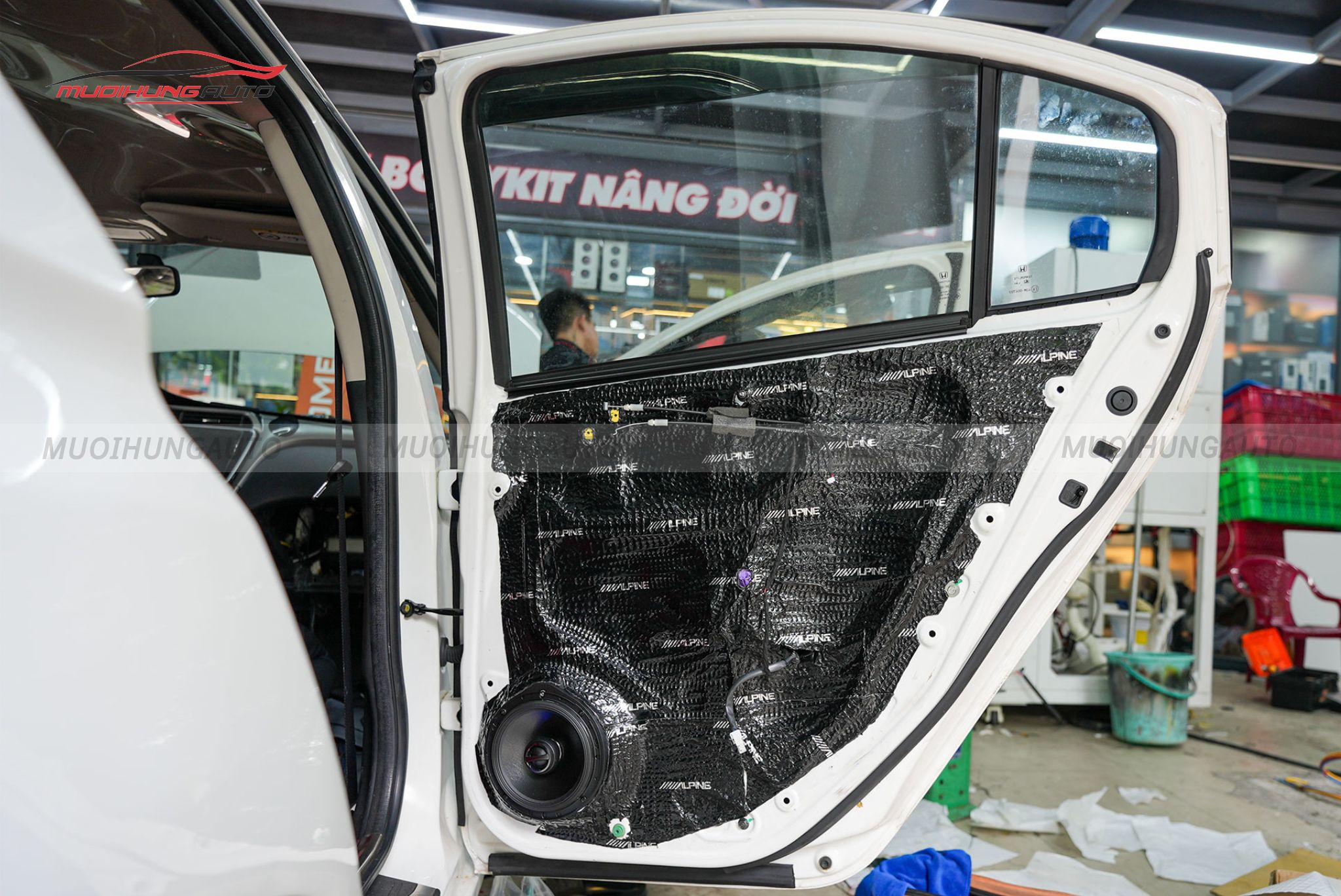 Độ loa cánh ô tô City 2014