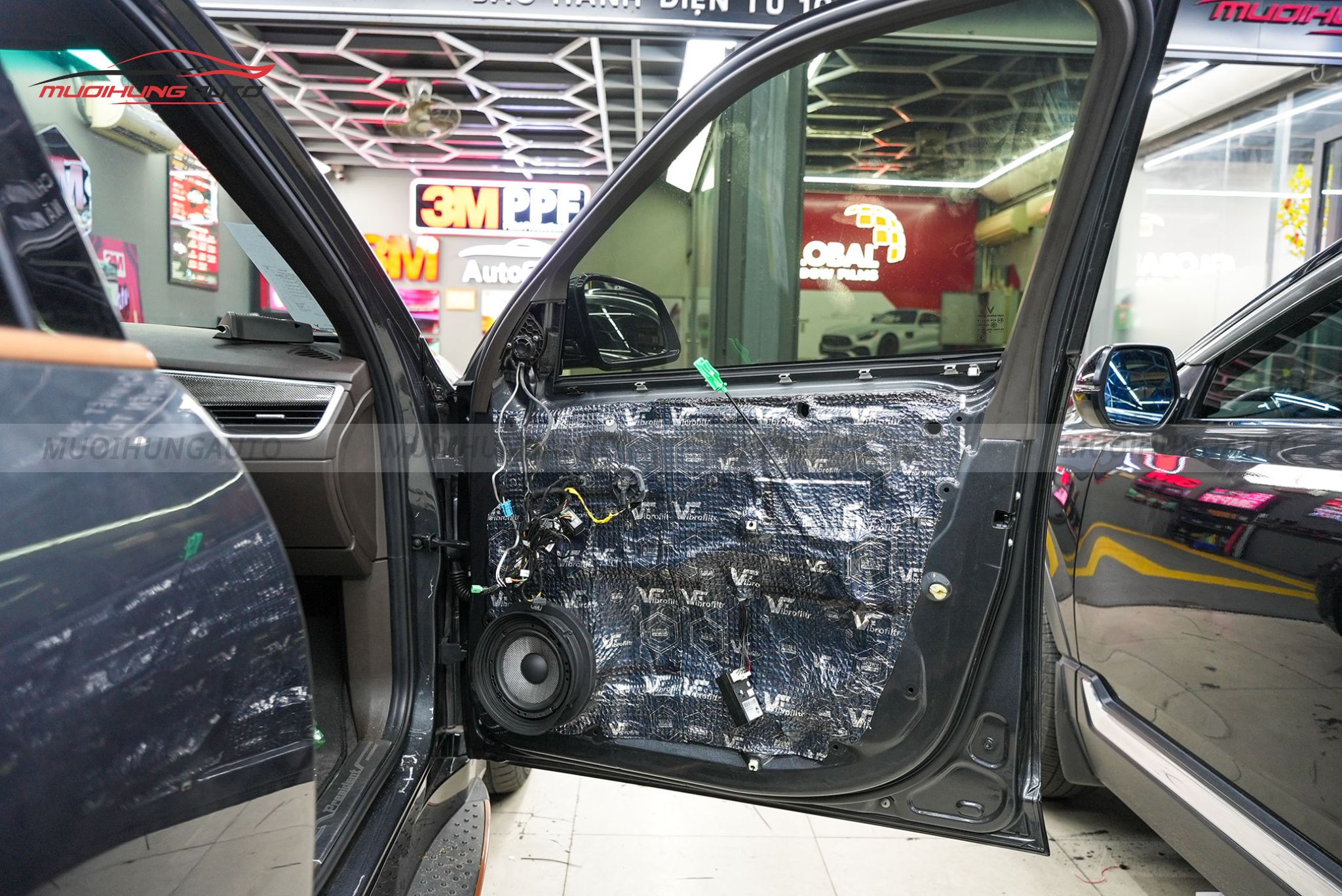 Độ loa cánh ô tô Vinfast President