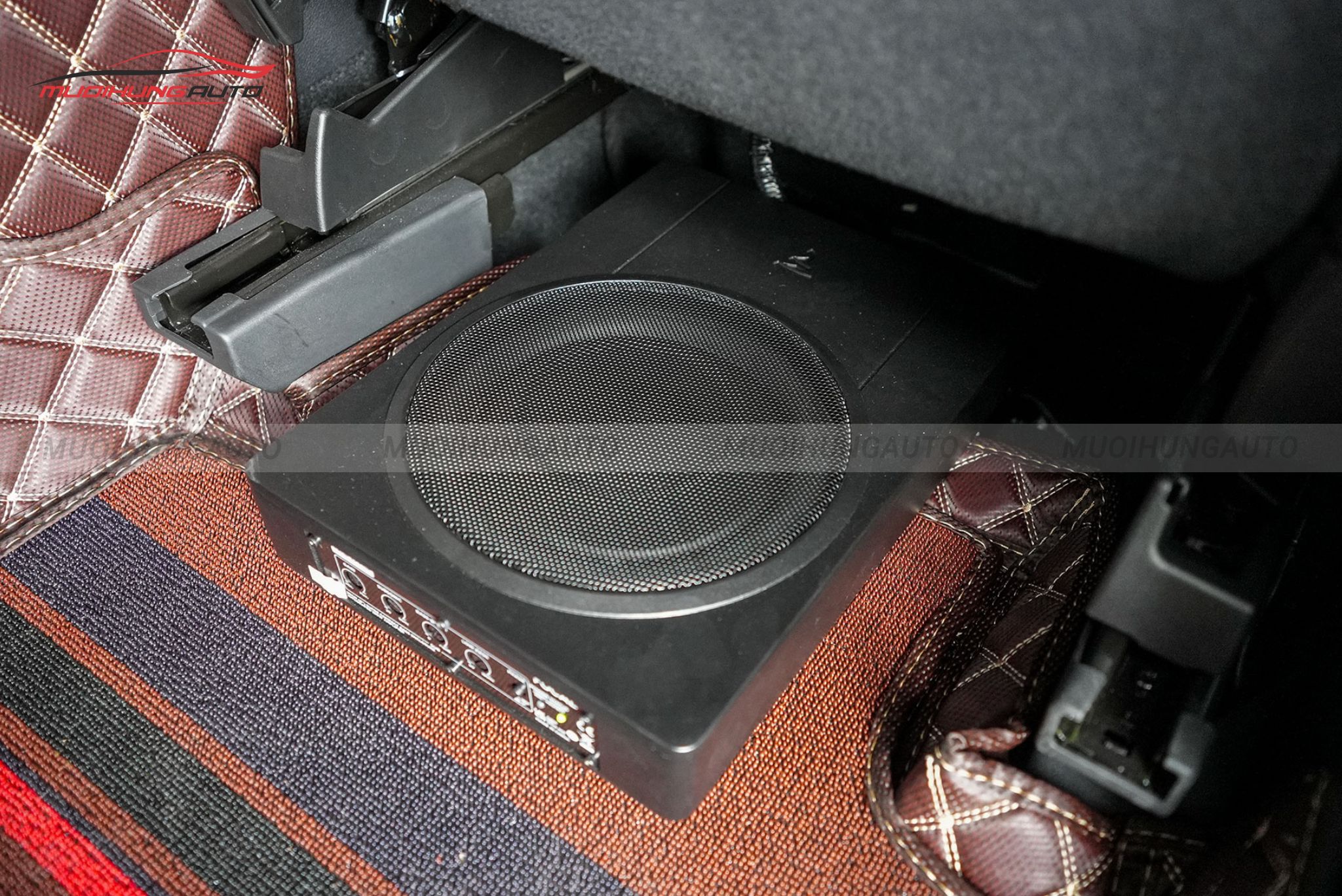 Độ loa sub cho Subaru Forester 2022