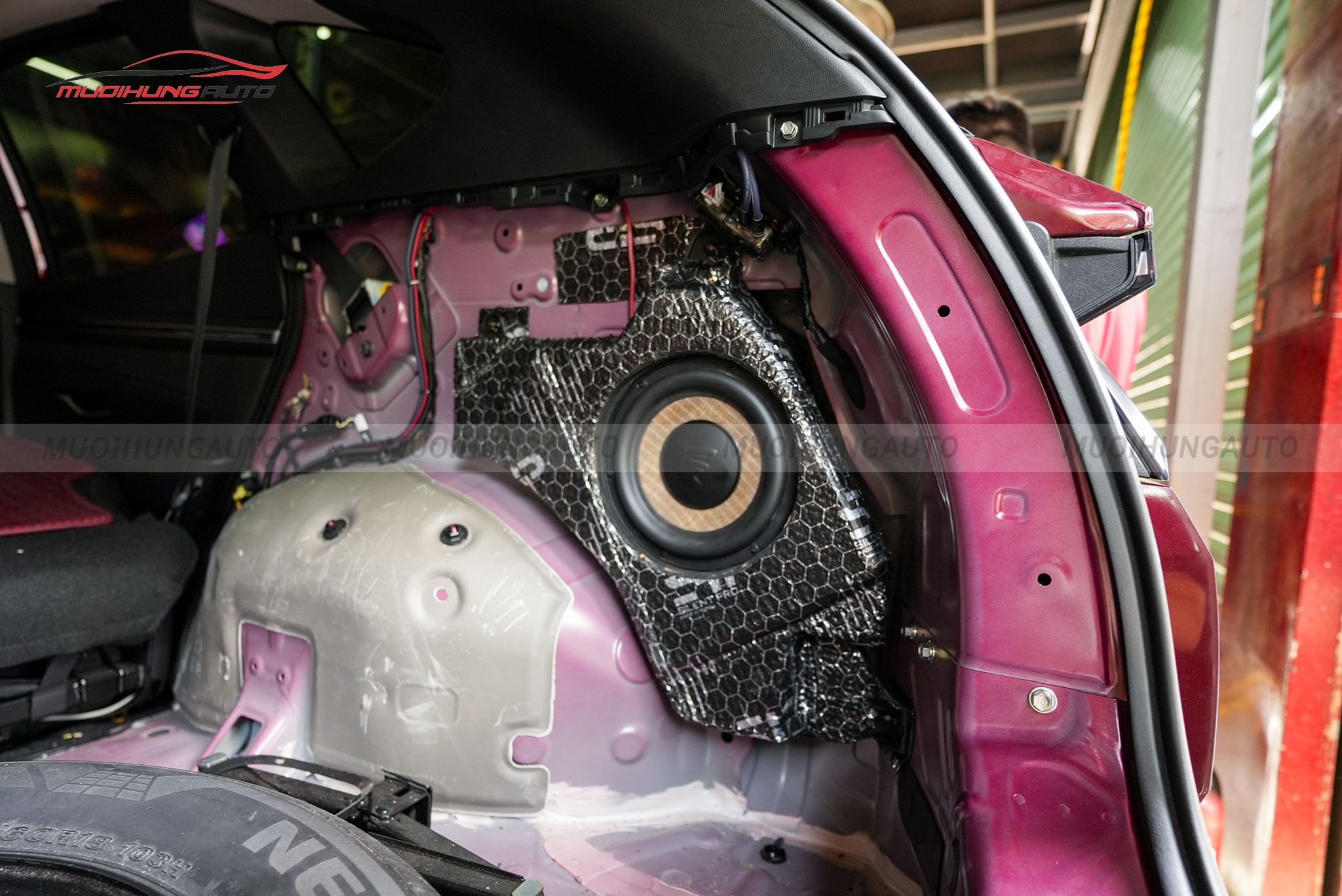 Độ loa sub Hyundai Tucson 2023