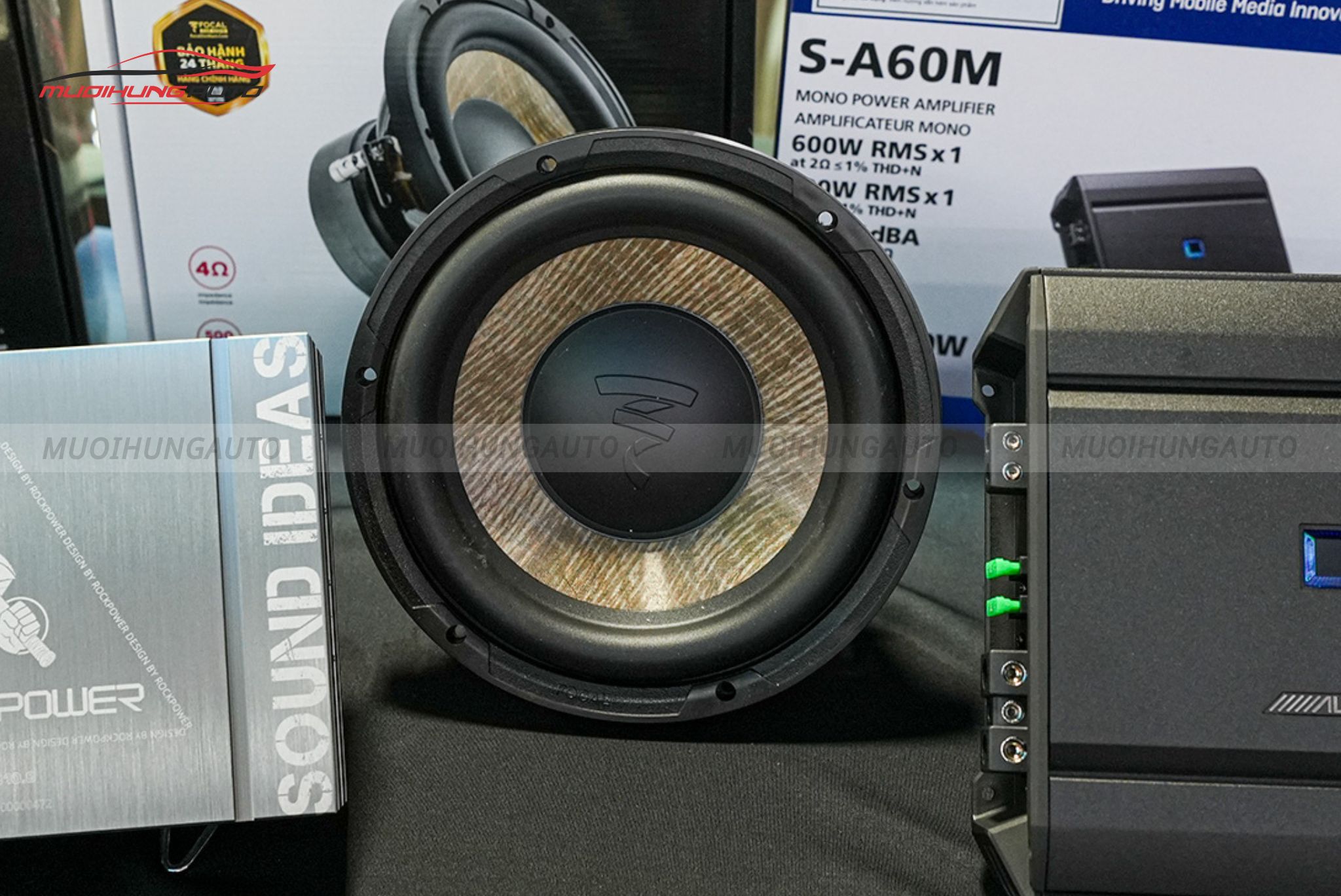 Độ loa sub Lexus ES350