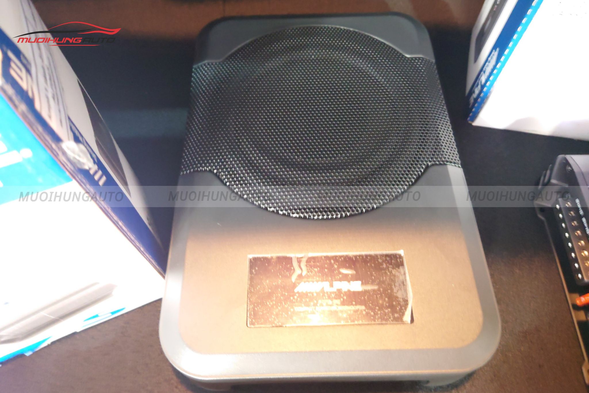 Độ loa sub Subaru Forester