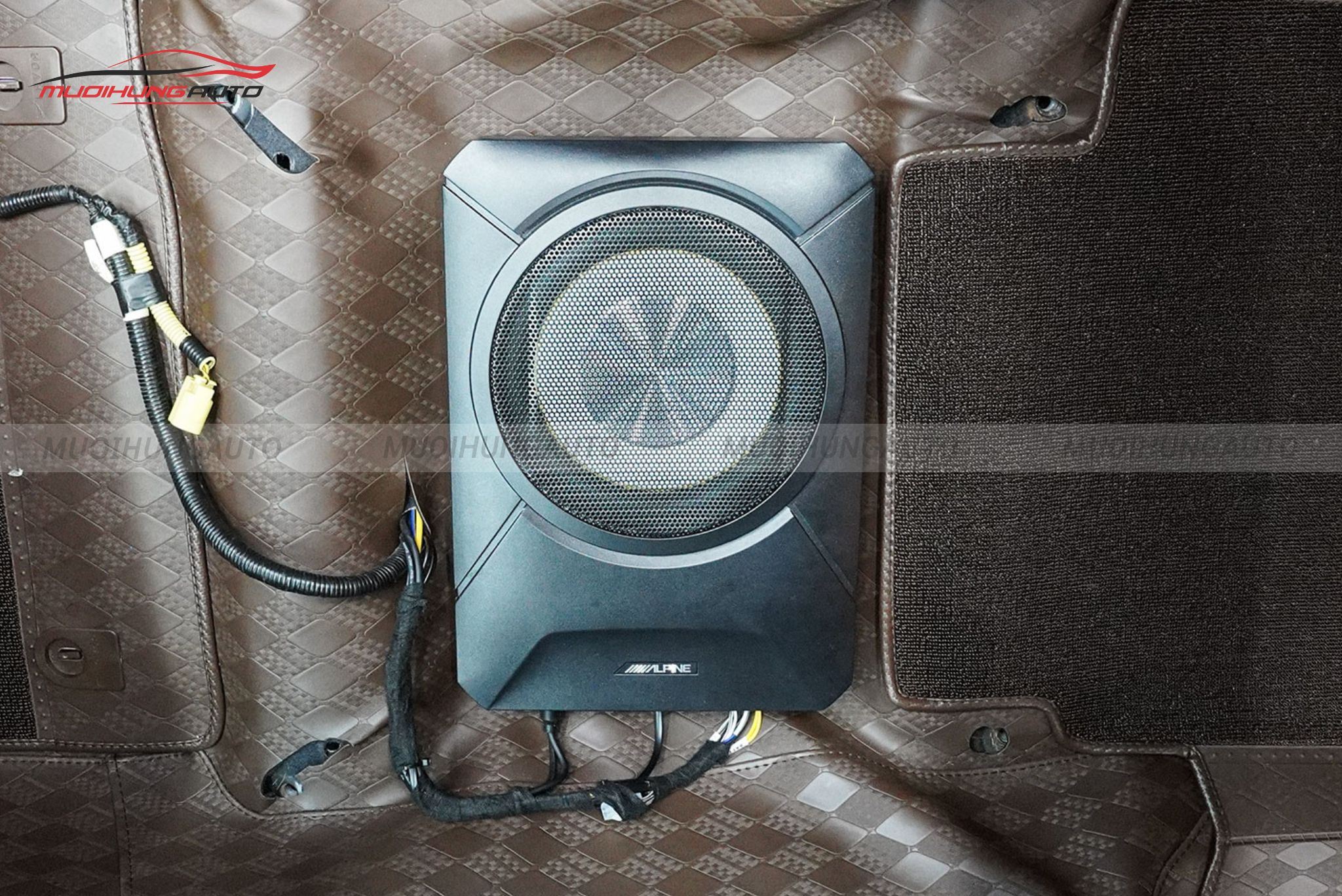 Độ loa sub Toyota Camry 2008