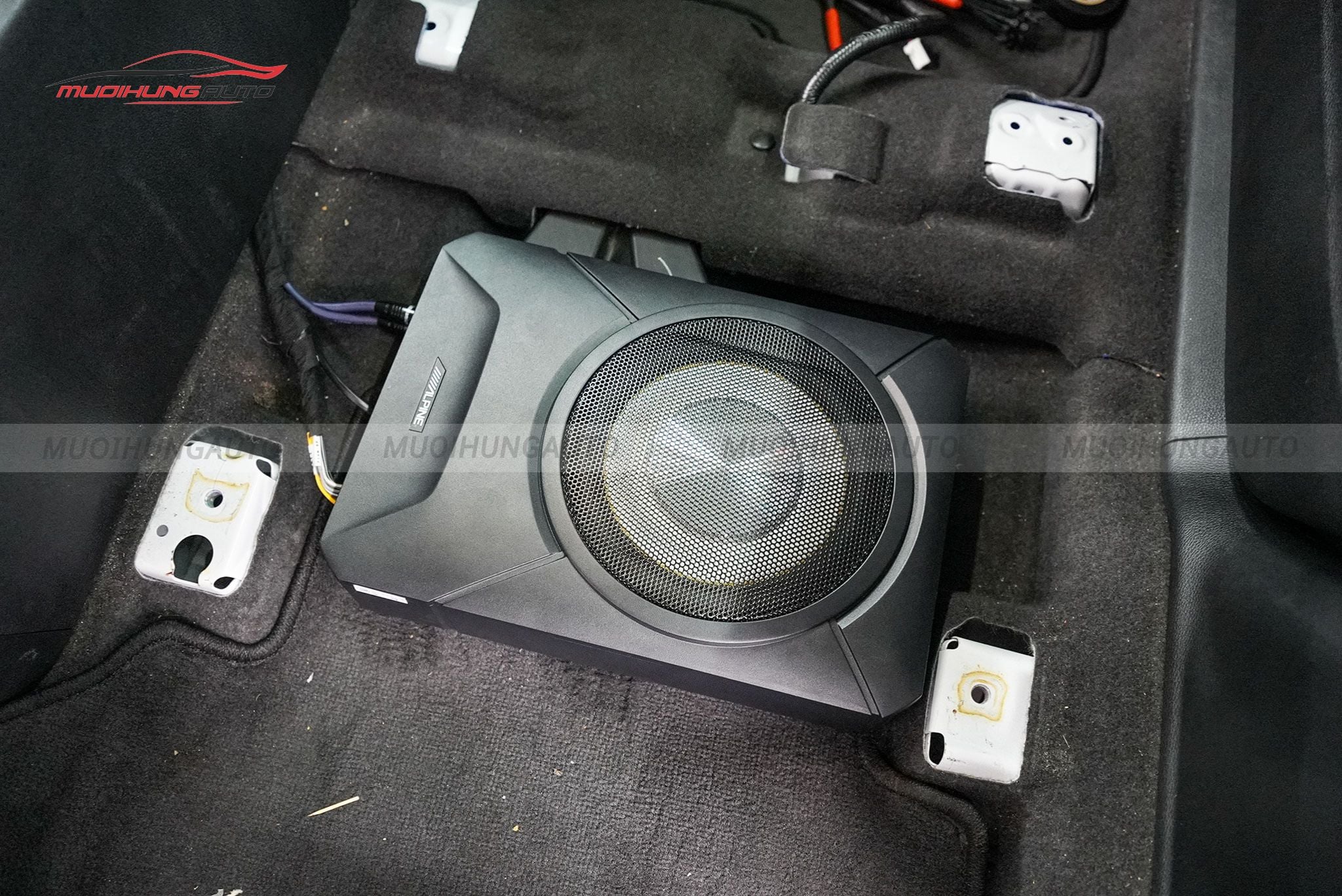 Độ loa sub xe Honda CRV 2019