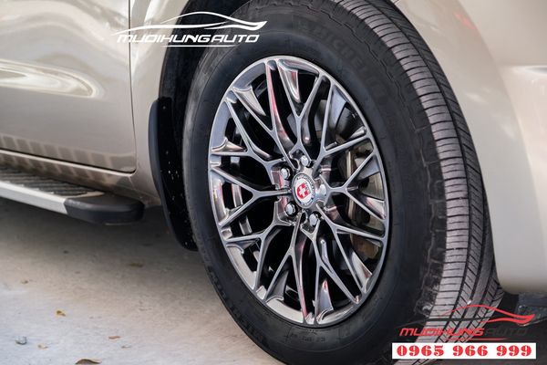 Độ mâm xe Kia Sedona mẫu 616 cao cấp 04