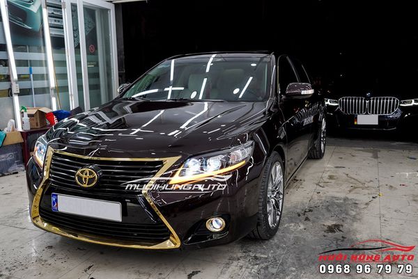Hô Biến Toyota Camry 10 Năm Tuổi Lên Diện Mạo Mới Tại TPHCM