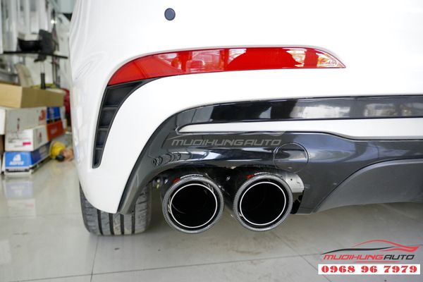 Độ pô Akrapovic thể thao Hyundai Elantra mới nhất 2019 01