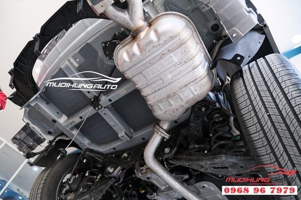 Độ pô nguyên cây zin theo xe Hyundai Santafe 2019 04